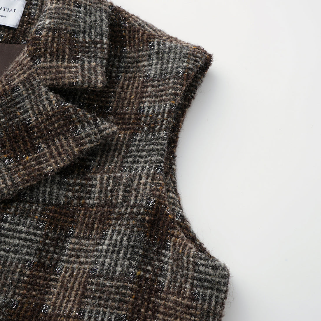 “Weekend At Monaco."絨織格紋細霜織點花呢背心—Midnight Montmartre午夜蒙馬特