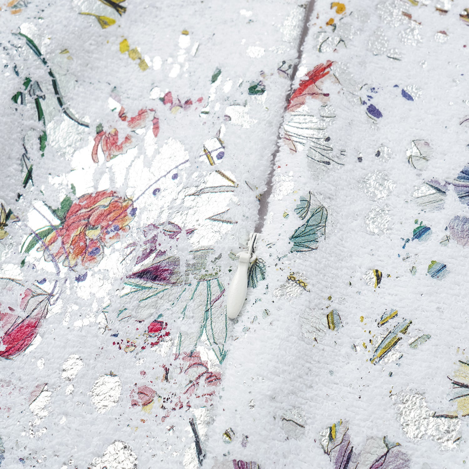 “Imperial Garden Teatime” 義大利銀箔貼花工藝肌理面料輕國風旗袍洋裝—蝶影醺夢