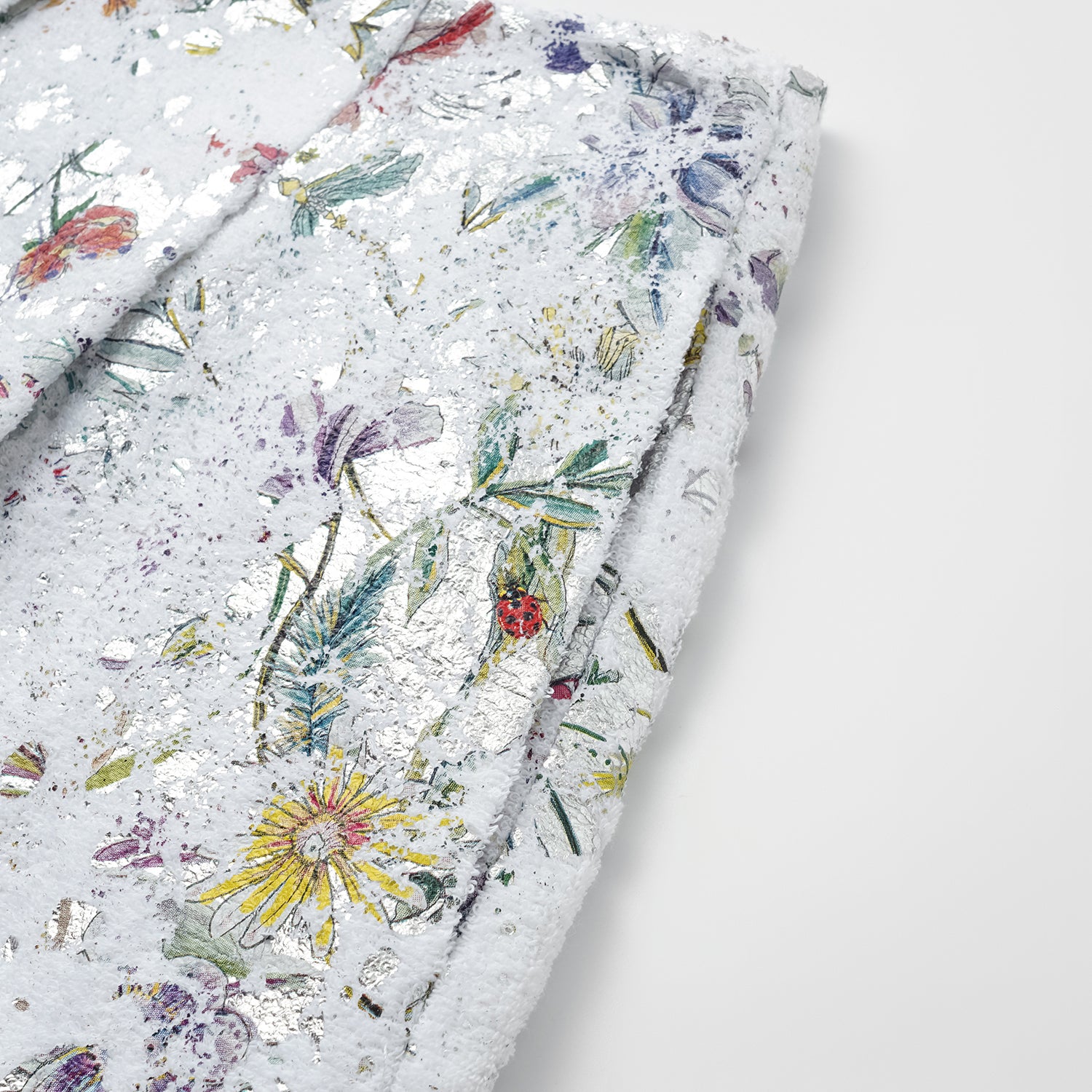 “Imperial Garden Teatime” 義大利銀箔貼花工藝肌理面料輕國風短褲—蝶影醺夢