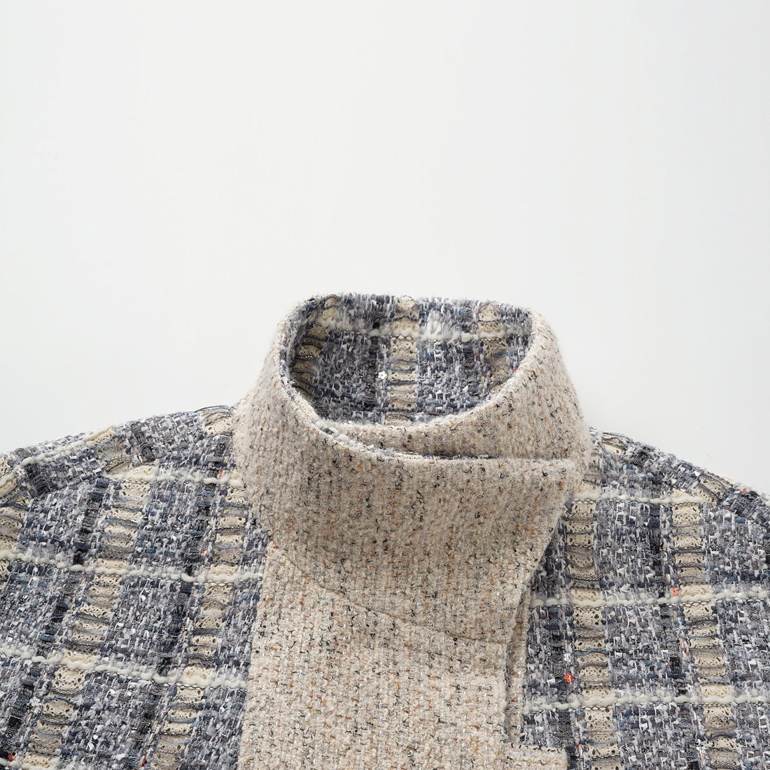 "Oxford Autumn Elegance" 浮織蕾絲高領拼接斜襟花呢背心—Fair Isle Romance費爾島浪漫