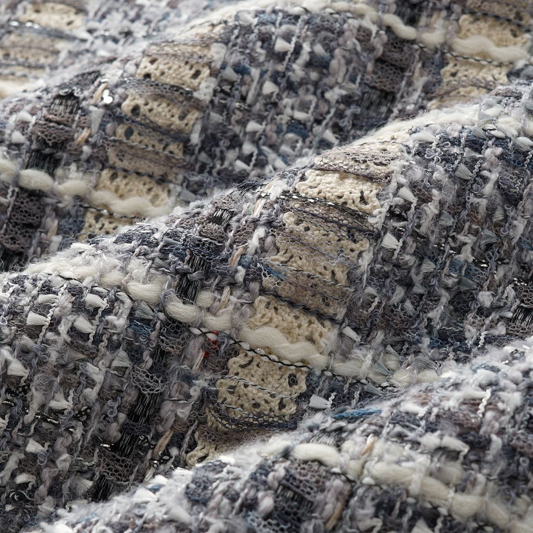 "Oxford Autumn Elegance" 浮織蕾絲高領拼接斜襟花呢背心—Fair Isle Romance費爾島浪漫