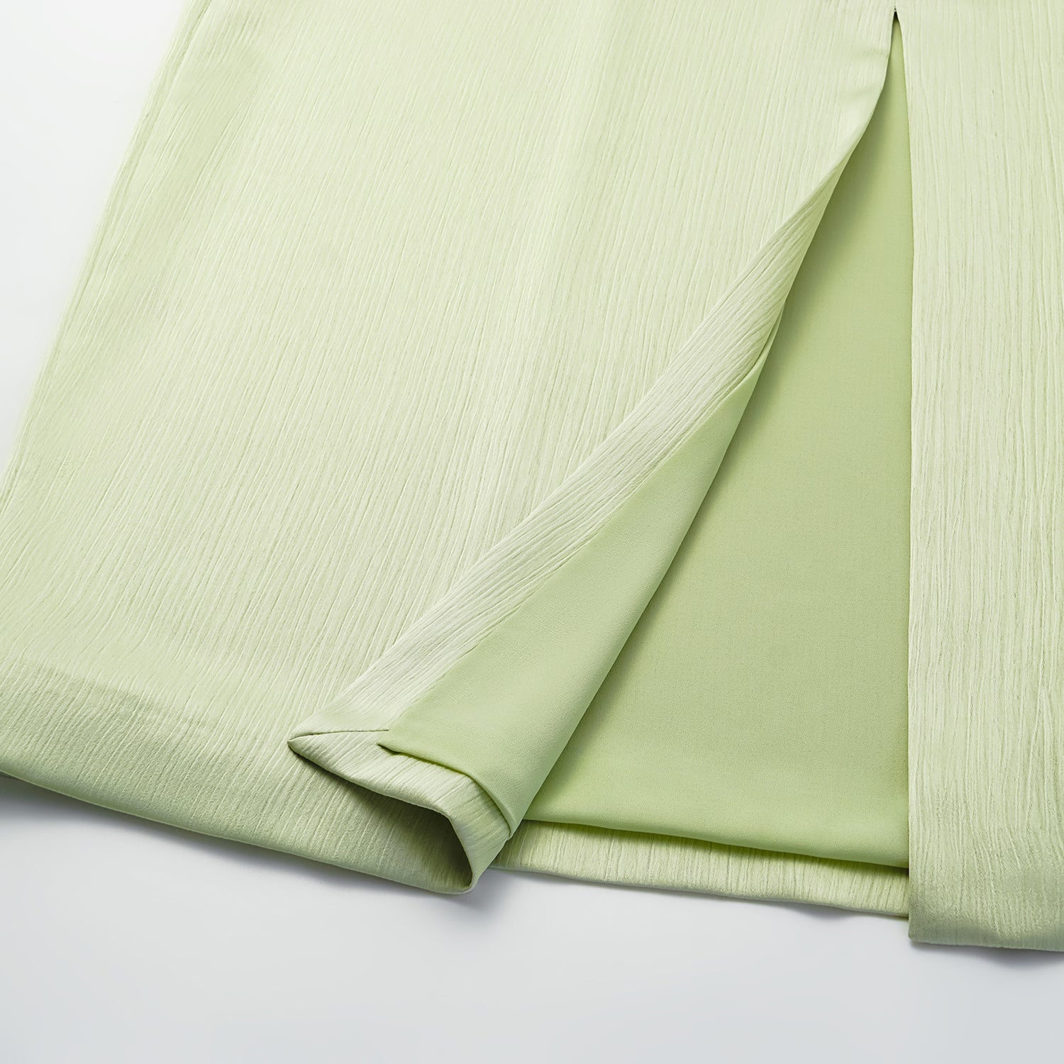 “Easy Go Chic” 韓國壓褶工藝面料鉛筆裙—氣泡綠