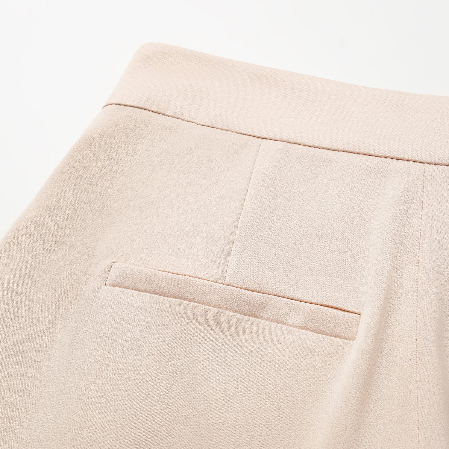 “Autumn Diary ” 珍珠醋酸緞特殊剪裁闊腿長褲 — 裸色