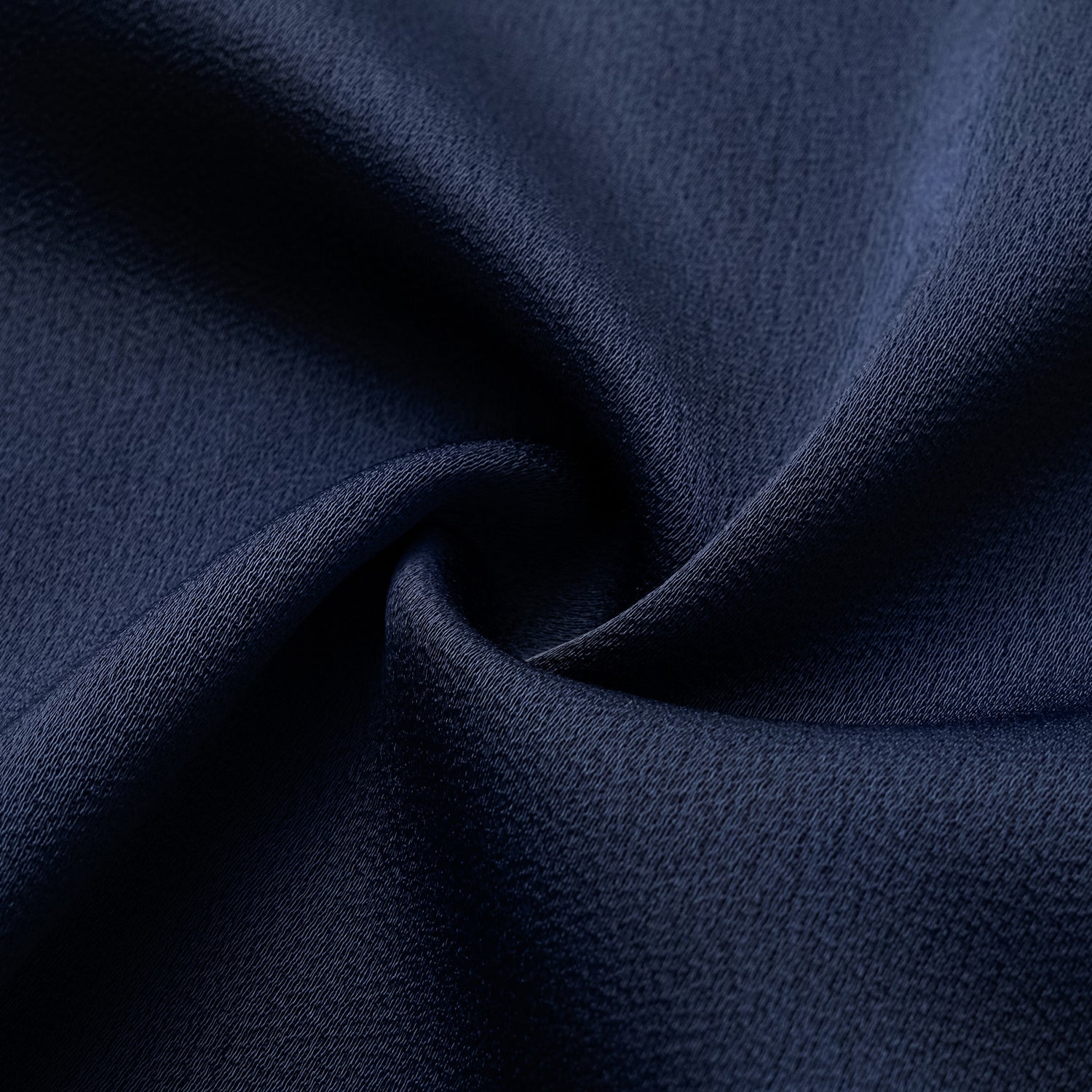 “Autumn Diary ” 珍珠醋酸緞特殊剪裁闊腿長褲 — 深藍色