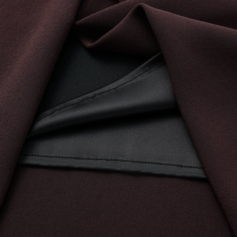 “Daytime Elegance” 肌理醋酸特殊剪裁鉛筆裙—皮革咖