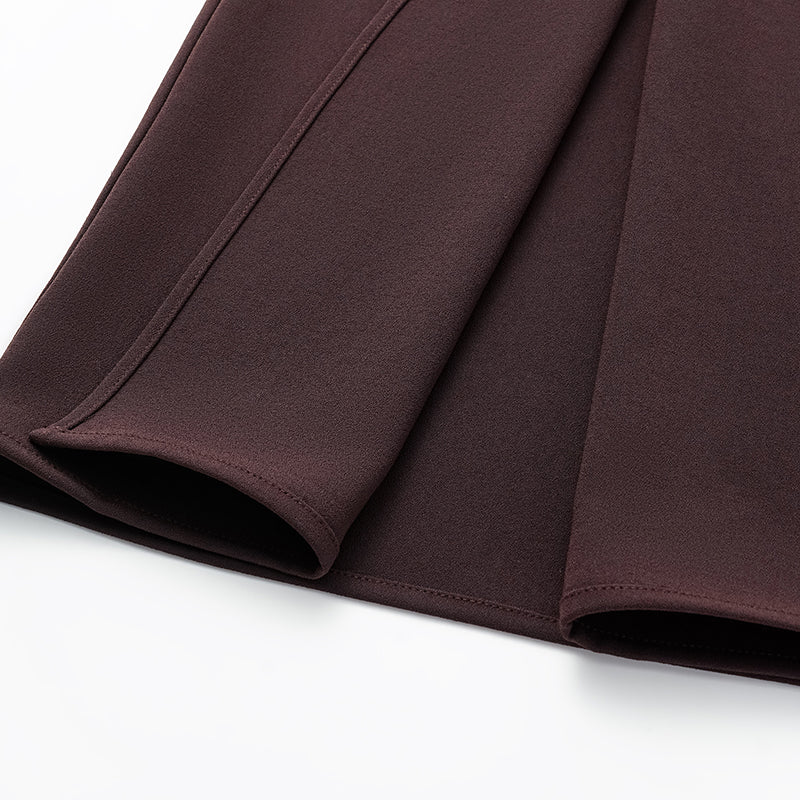 “Daytime Elegance” 肌理醋酸特殊剪裁鉛筆裙—皮革咖