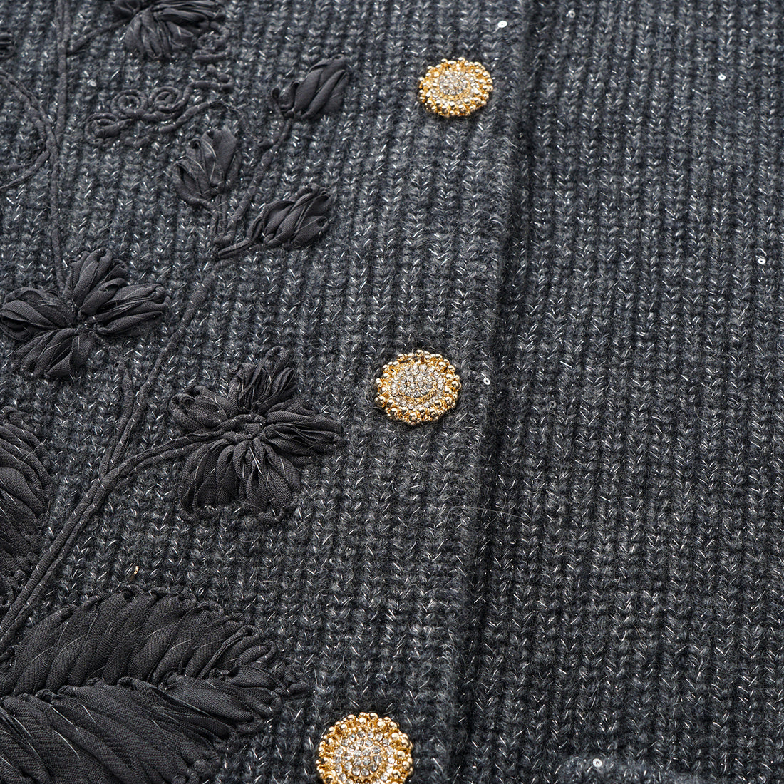 “Winter Diary” 100%Cashmere浮雕緞繡星點針織外套—Cedar Smoke雪松煙衫