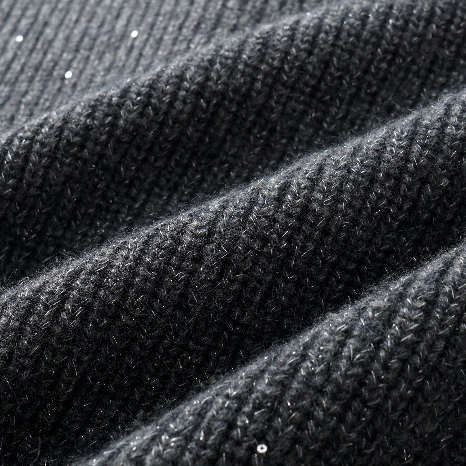 “Winter Diary” 100%Cashmere浮雕緞繡星點針織外套—Cedar Smoke雪松煙衫