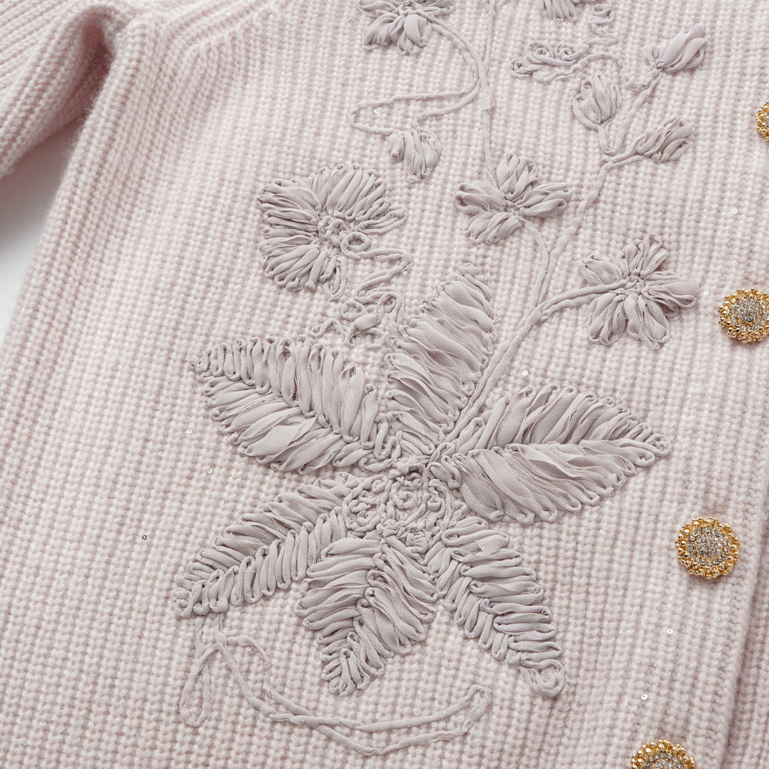 “Winter Diary” 100%Cashmere浮雕緞繡星點針織外套—Blush Peony玫瑰晨露