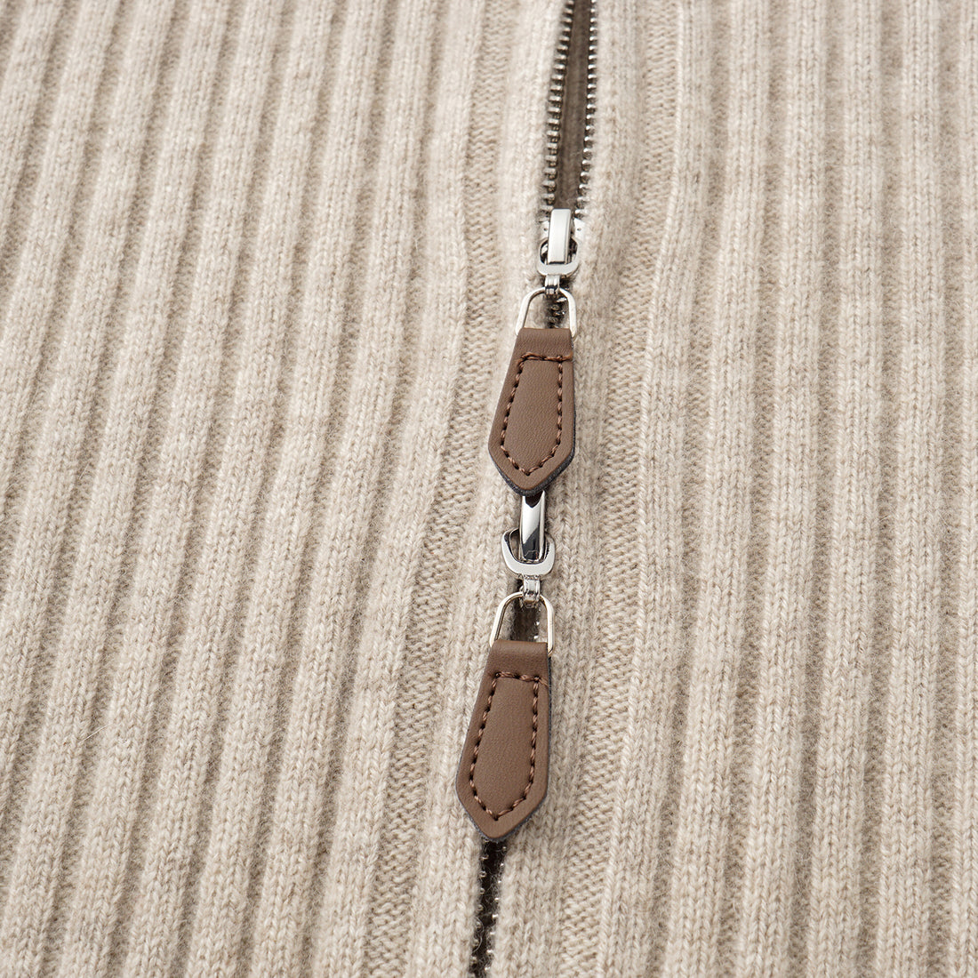 “Winter Diary” 100% Cashmere柔韌羅紋合身立領針織外套—Sunwarmed Hay乾草暖香