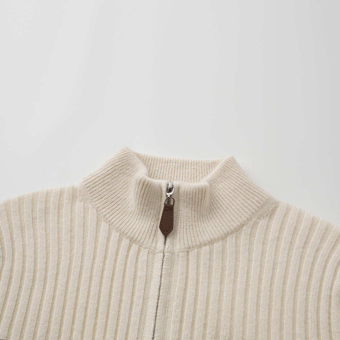 “Winter Diary” 100% Cashmere柔韌羅紋合身立領針織外套—Softcloud Kiss棉雲之吻