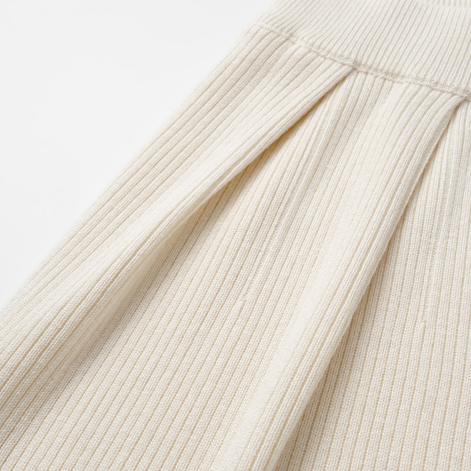 “Spring diary.” Silk Cashmere真絲喀什米爾針織立體打褶闊腿褲—Ivory