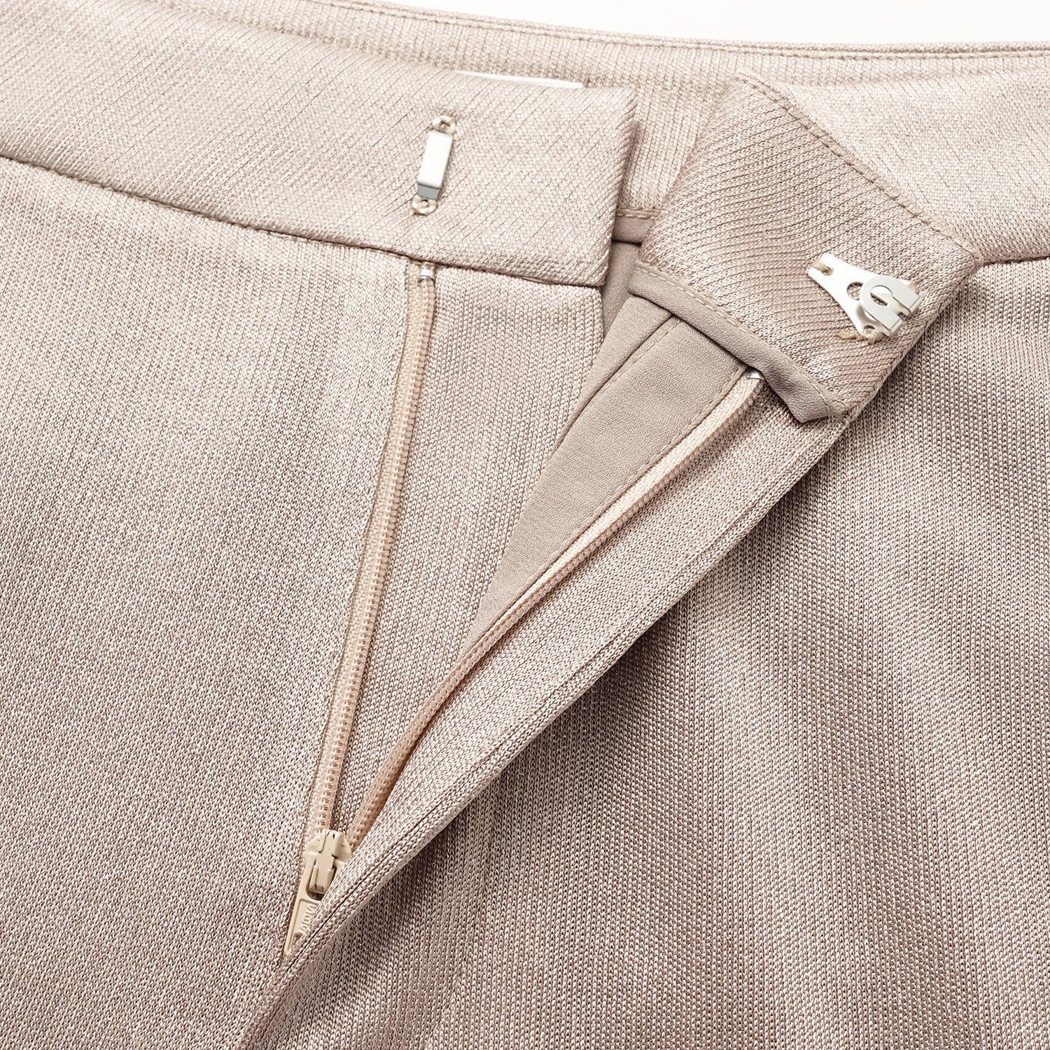 “Easy Go Chic” 醋酸針織面料喇叭褲 — 咖啡