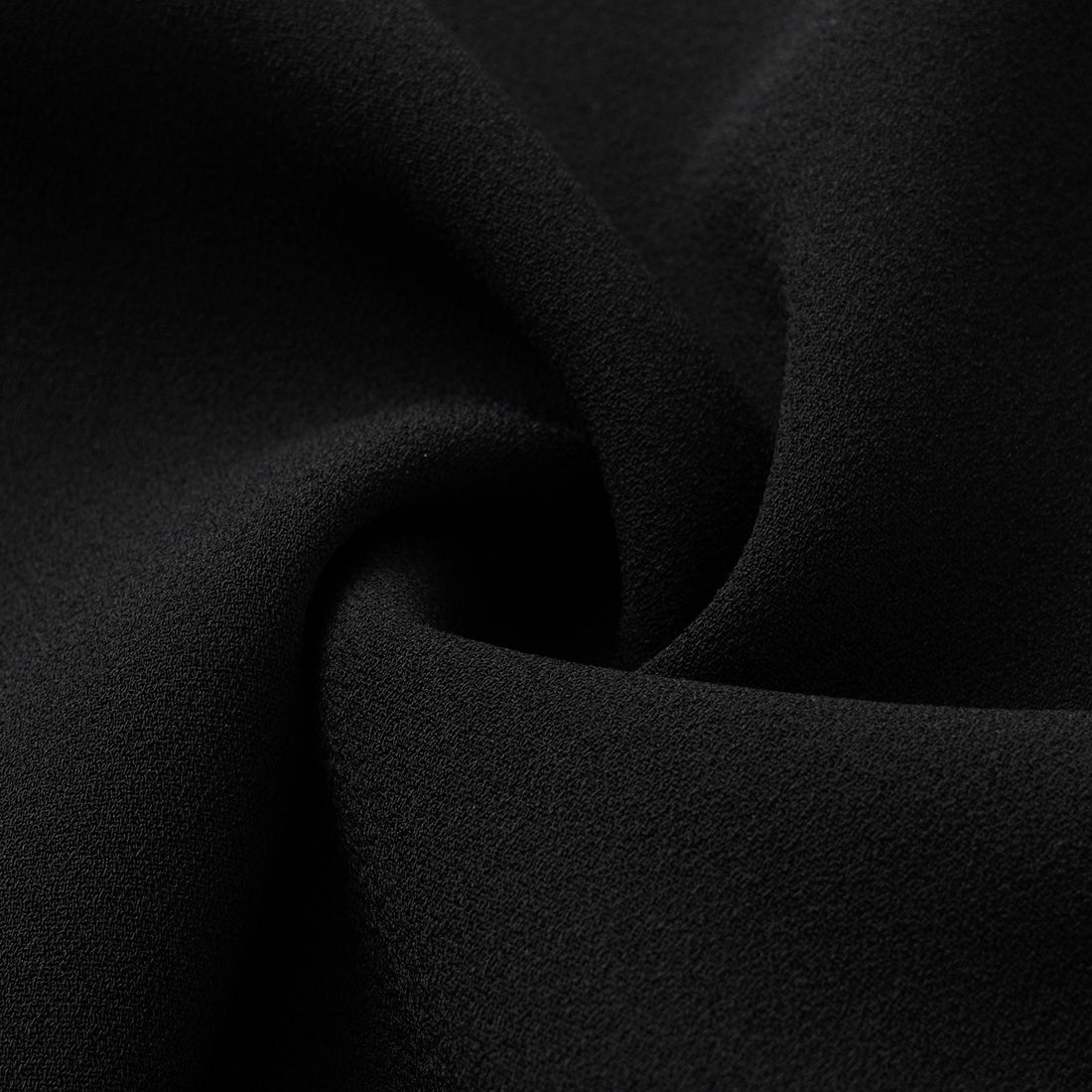 ”The Atelier.” 抗皺肌理醋酸高級訂製軟馬甲工藝高腰九分褲 — 黑