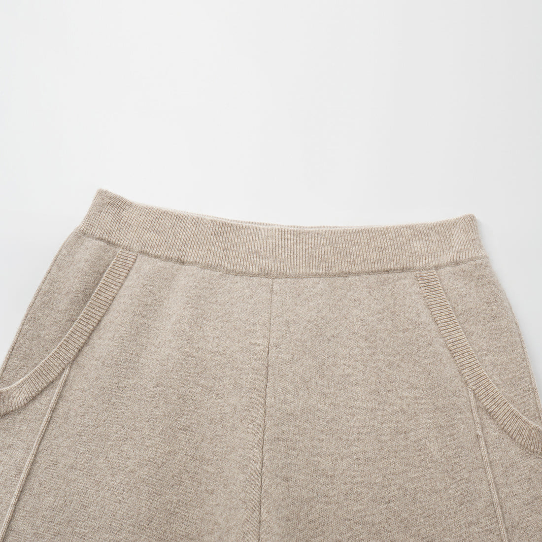 “Winter Diary” 100% Cashmere極細絨柔針織長褲—Sunwarmed Hay乾草暖香