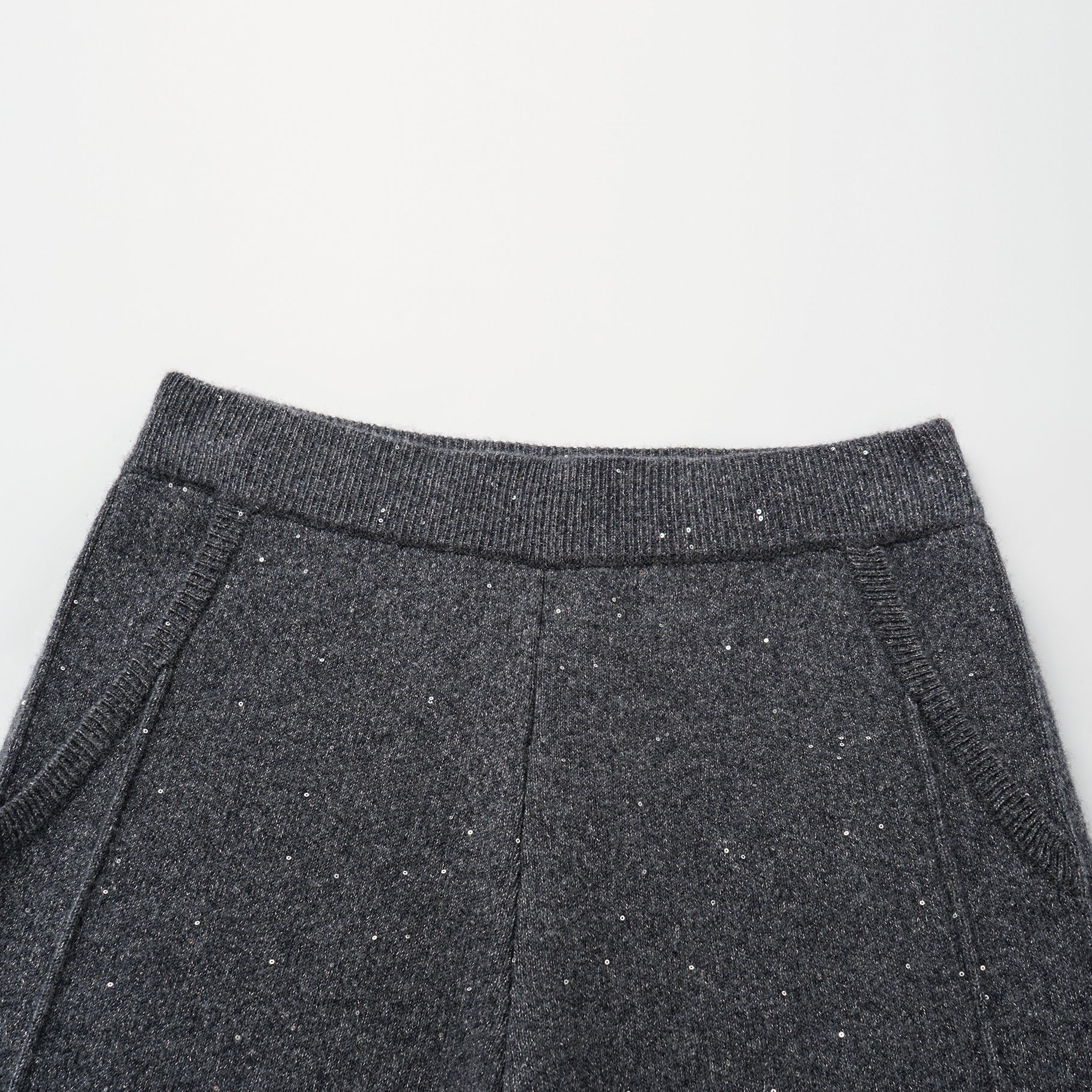 “Winter Diary” 100%Cashmere 浮雕緞繡星點長版針織長褲—Cedar Smoke雪松煙衫