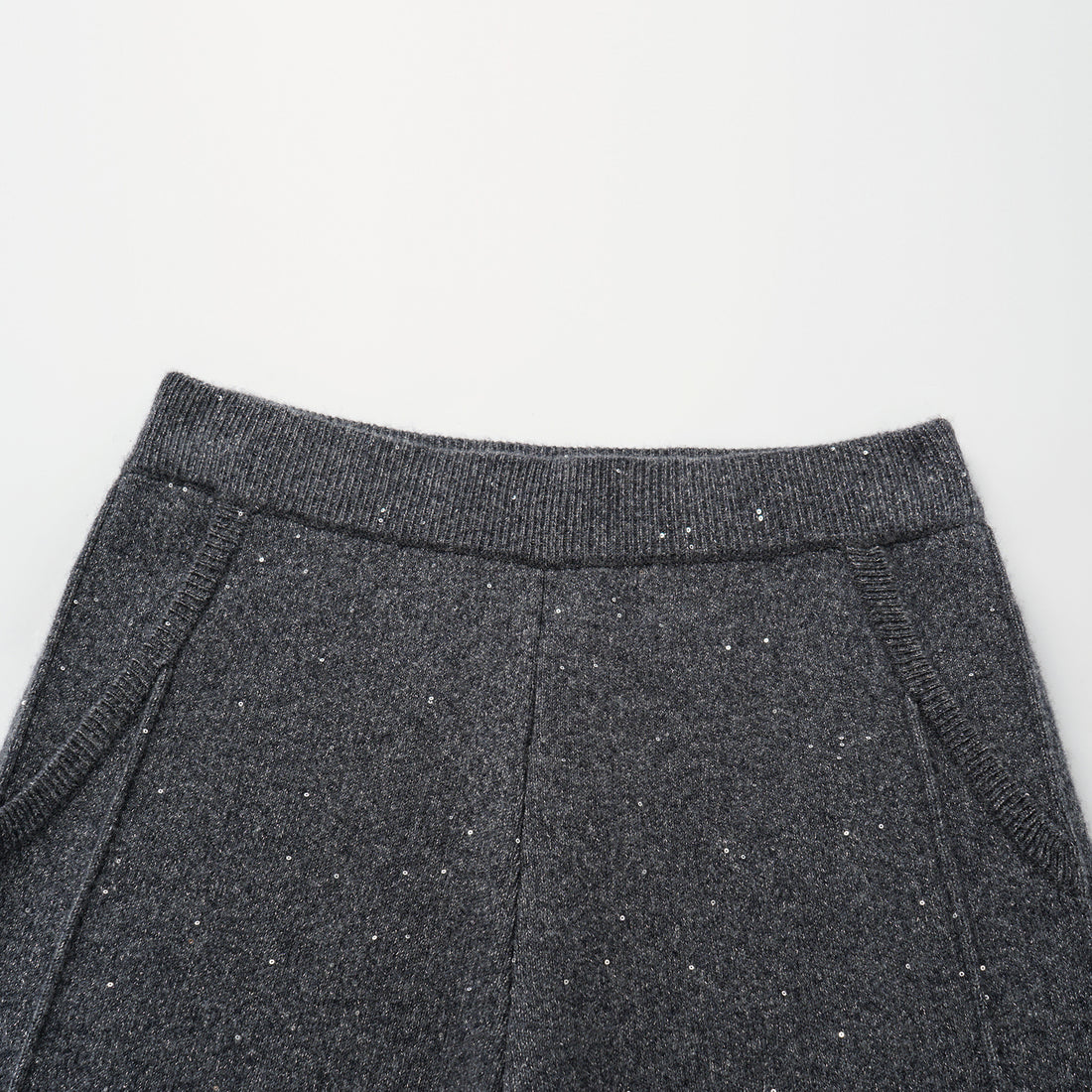 “Winter Diary” 100%Cashmere 浮雕緞繡星點長版針織長褲—Cedar Smoke雪松煙衫