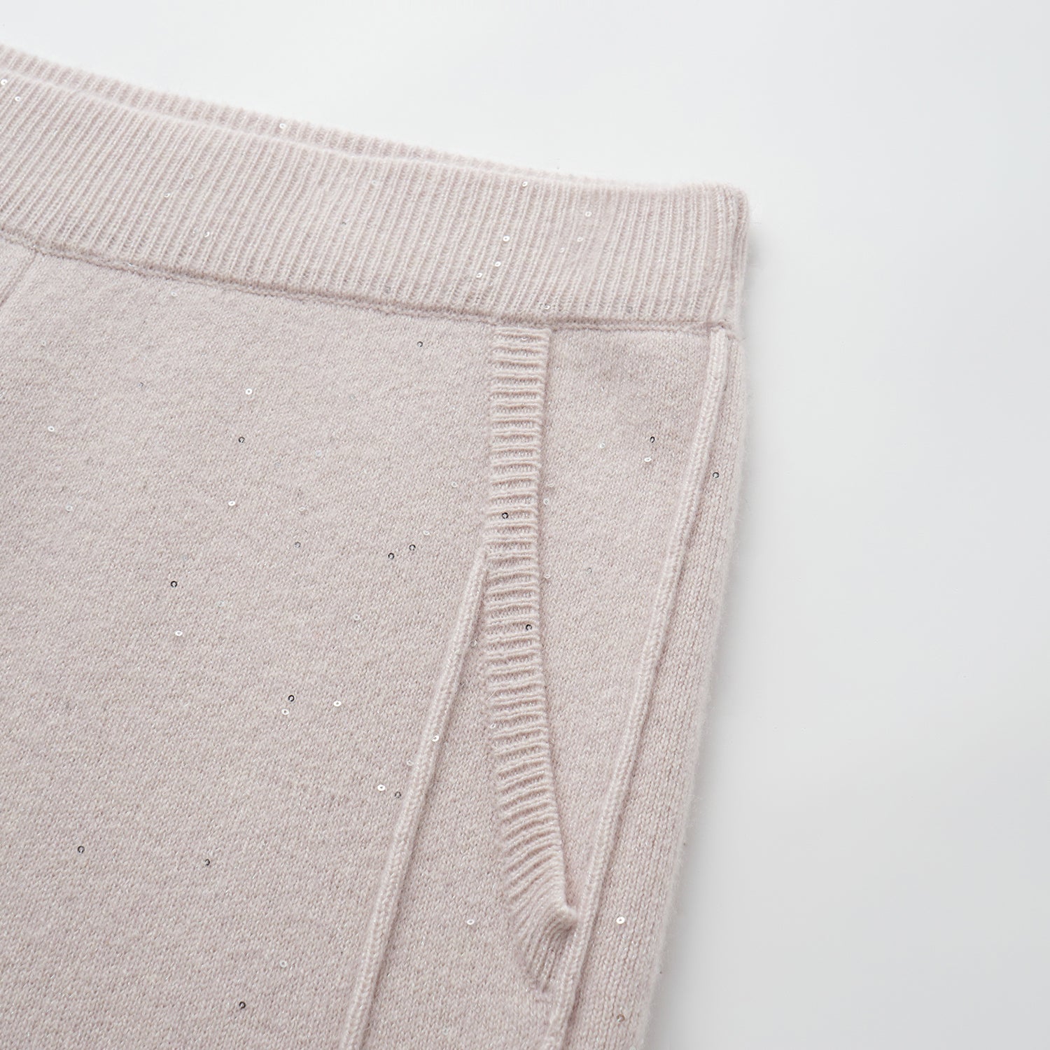 “Winter Diary” 100%Cashmere浮雕緞繡星點長版針織長褲—Blush Peony玫瑰晨露