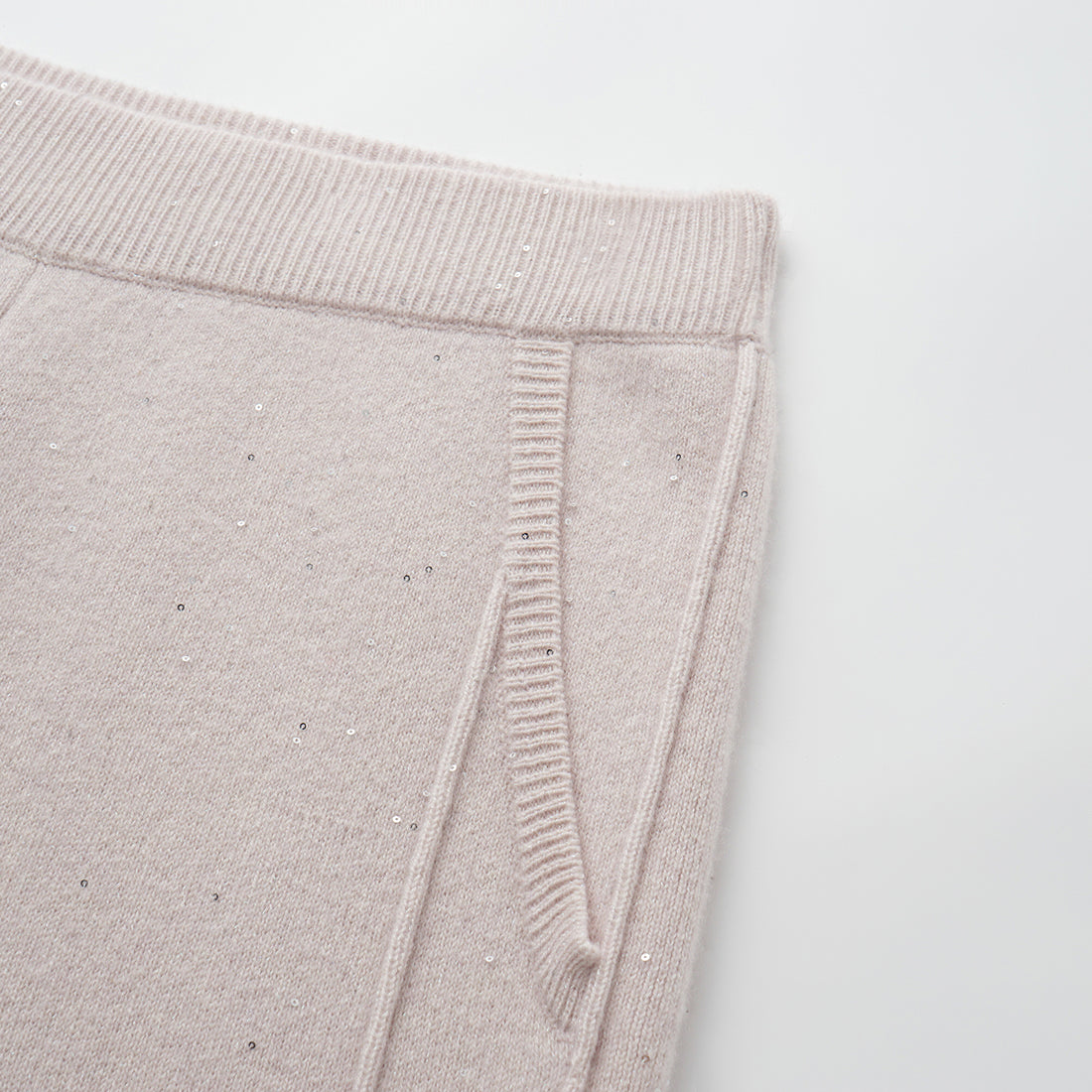 “Winter Diary” 100%Cashmere浮雕緞繡星點長版針織長褲—Blush Peony玫瑰晨露