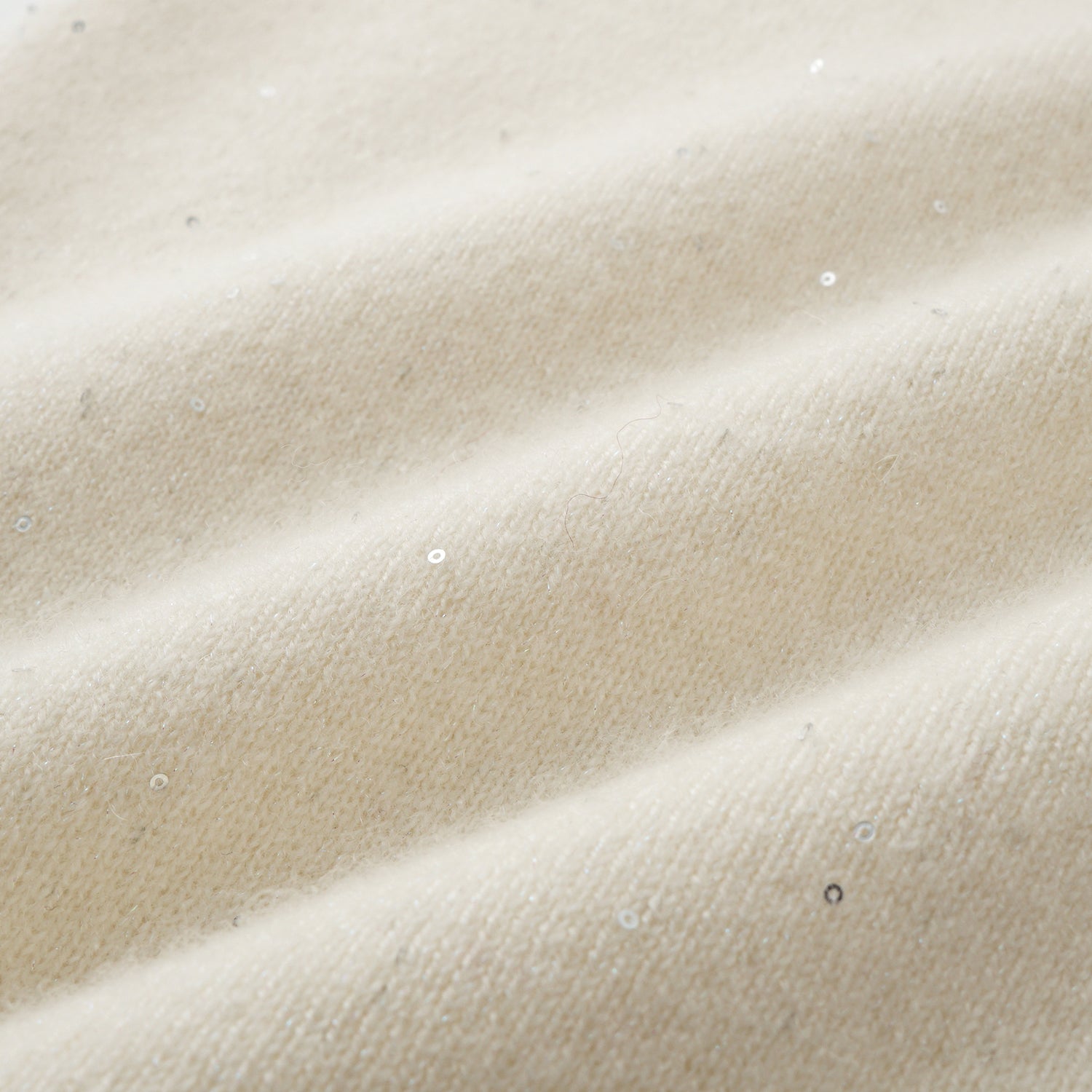 “Winter Diary” 100%Cashmere浮雕緞繡星點長版針織長褲—Sandal Light檀香白茶