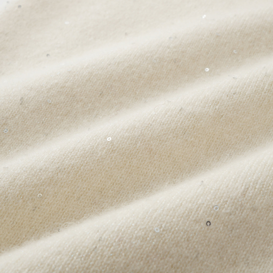 “Winter Diary” 100%Cashmere浮雕緞繡星點長版針織長褲—Sandal Light檀香白茶