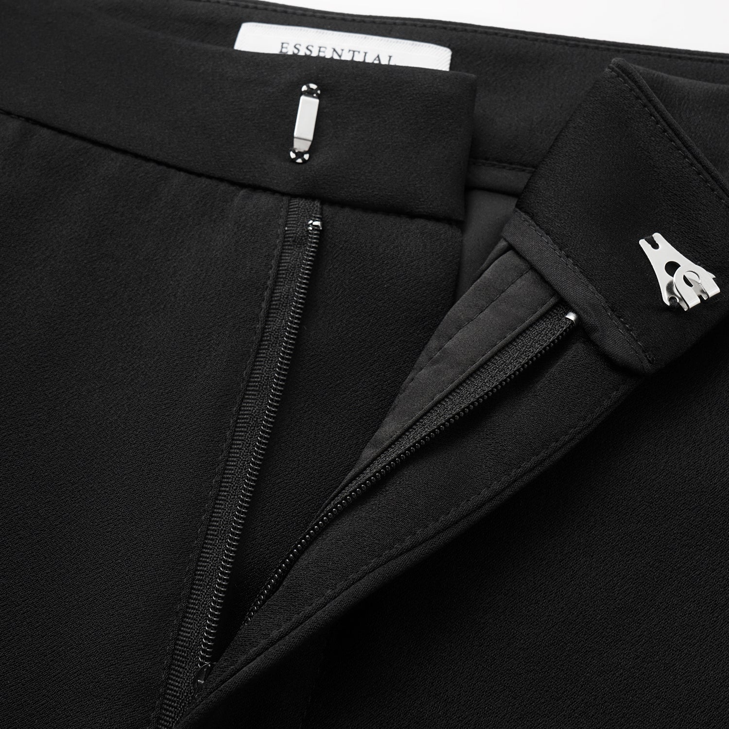 "Speak Sleek." 醋酸喇叭褲 — Black