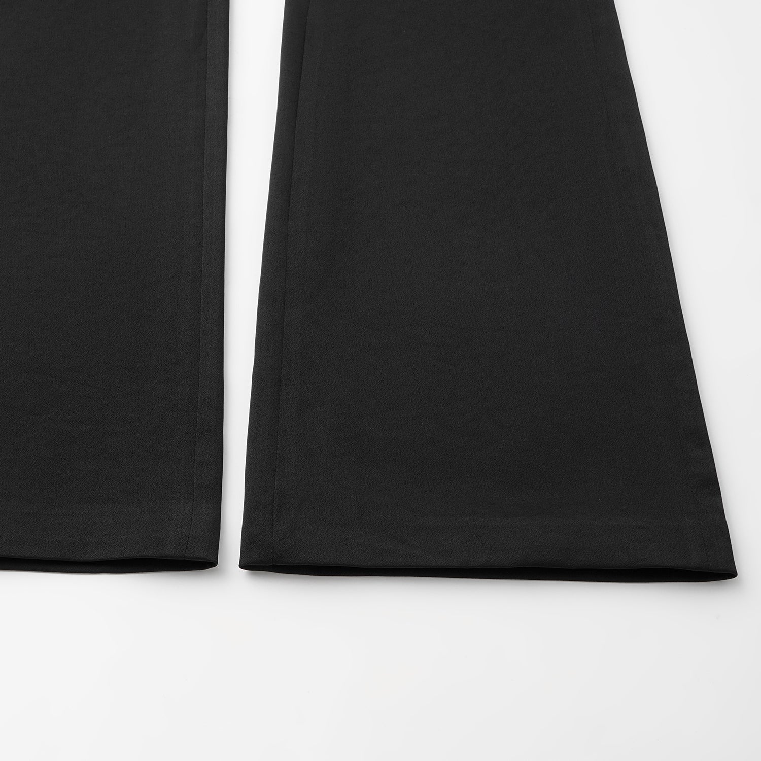 "Speak Sleek." 醋酸喇叭褲 — Black