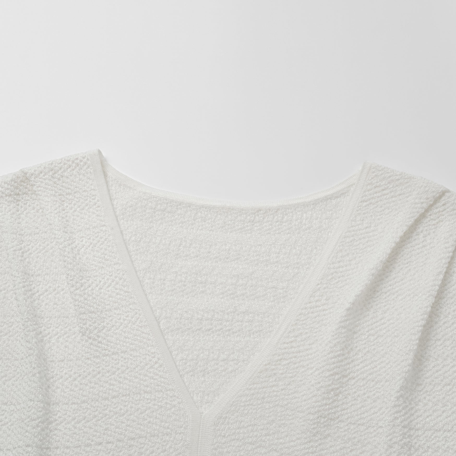 "Hug to Sleep."雲感絲柔輕織居家上衣—擁抱