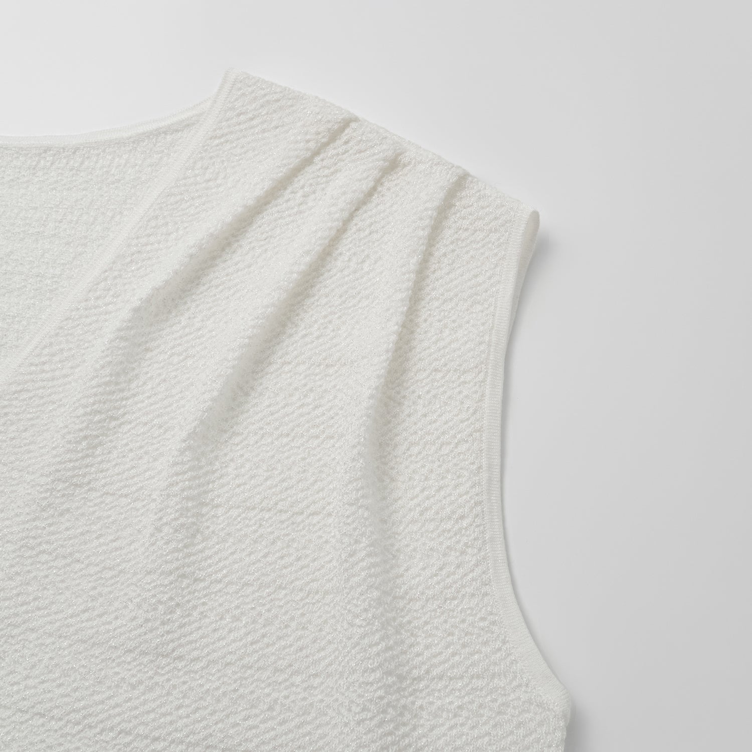 "Hug to Sleep."雲感絲柔輕織居家上衣—擁抱