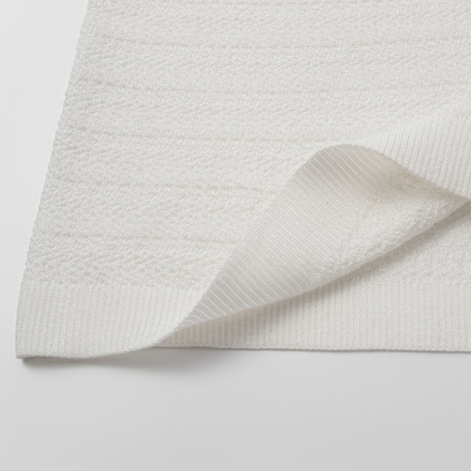 "Hug to Sleep."雲感絲柔輕織居家上衣—擁抱