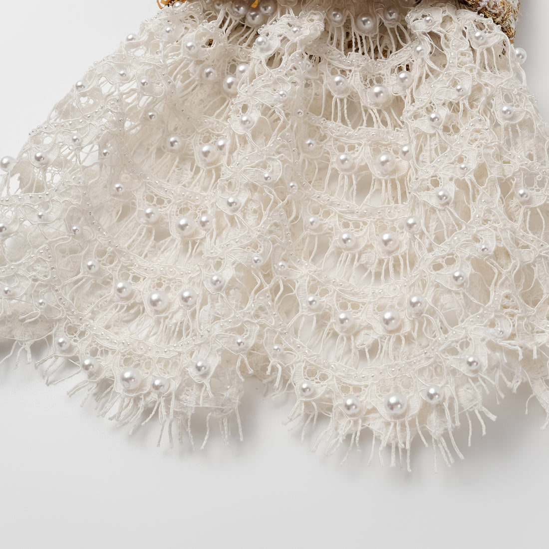 "Sloane Ave." 法國頂級縷金工藝蕾絲拚袖修身花呢外套—Versailles Chanson凡爾賽香頌