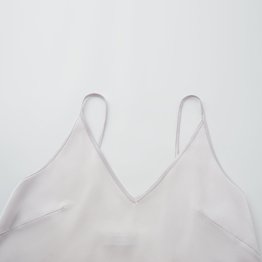 "Imperial Garden Teatime"緞染繡霞奢華珠繡蕾絲輕國風細肩帶背心—Nocturne Bloom凝夜浮香