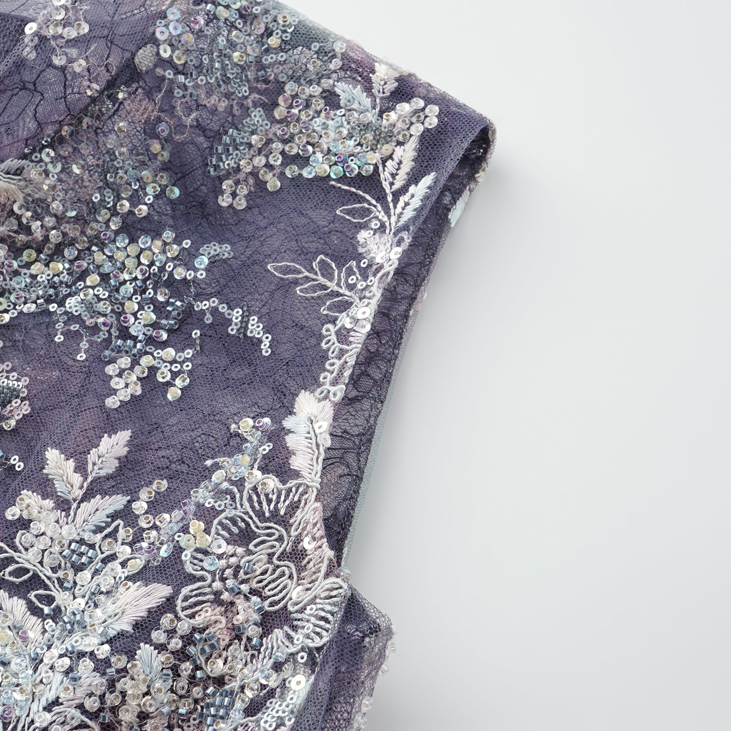 "Imperial Garden Teatime"緞染繡霞奢華珠繡蕾絲修身馬甲輕國風上衣—Nocturne Bloom凝夜浮香