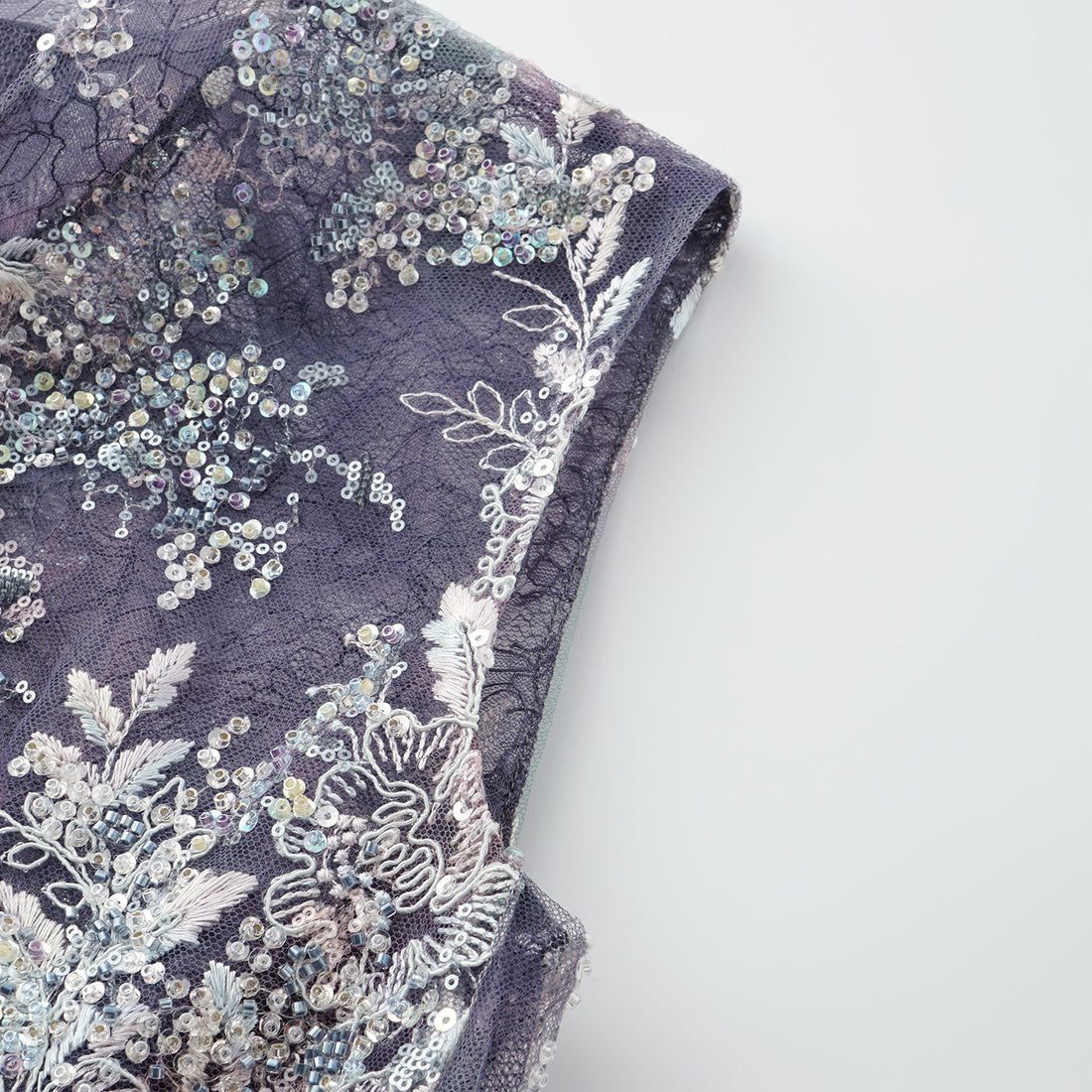 "Imperial Garden Teatime"緞染繡霞奢華珠繡蕾絲修身馬甲輕國風上衣—Nocturne Bloom凝夜浮香