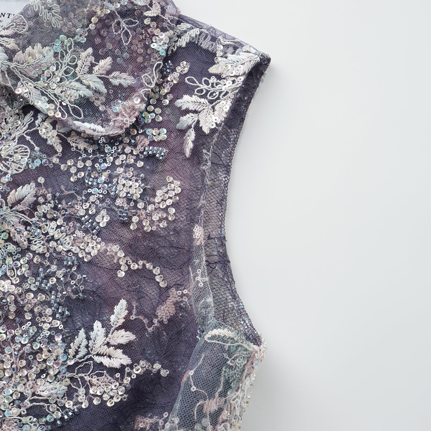 "Imperial Garden Teatime"緞染繡霞奢華珠繡蕾絲狩獵收腰輕國風馬甲背心—Nocturne Bloom凝夜浮香