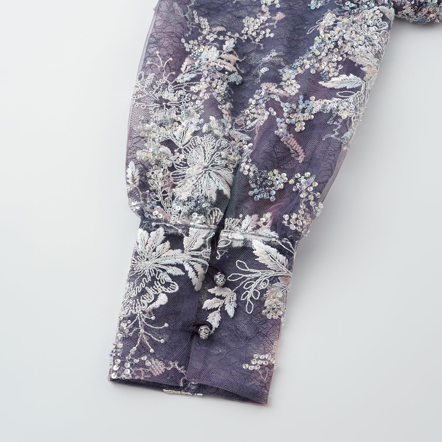 "Imperial Garden Teatime"緞染繡霞奢華珠繡蕾絲輕國風上衣—Nocturne Bloom凝夜浮香