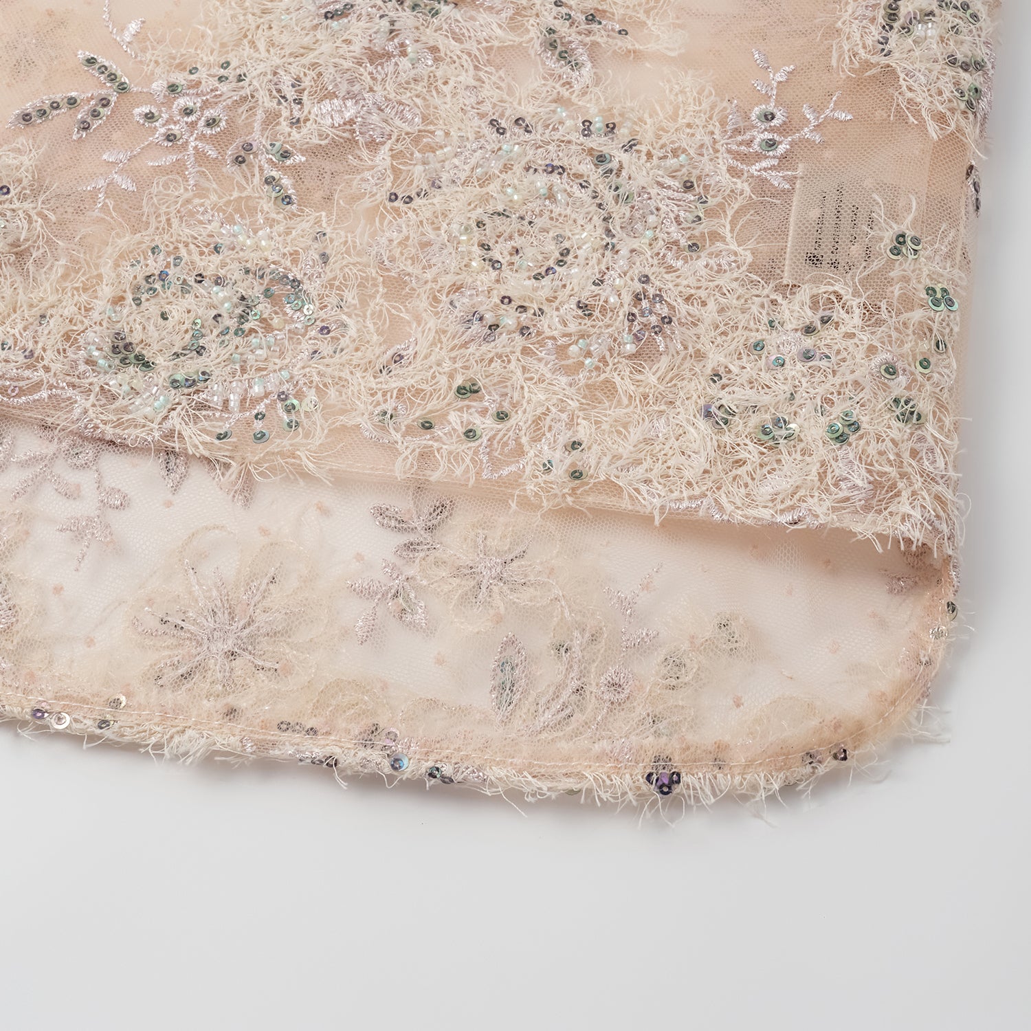 "Imperial Gala."  奢華蕾絲珠繡輕國風短袖罩衫