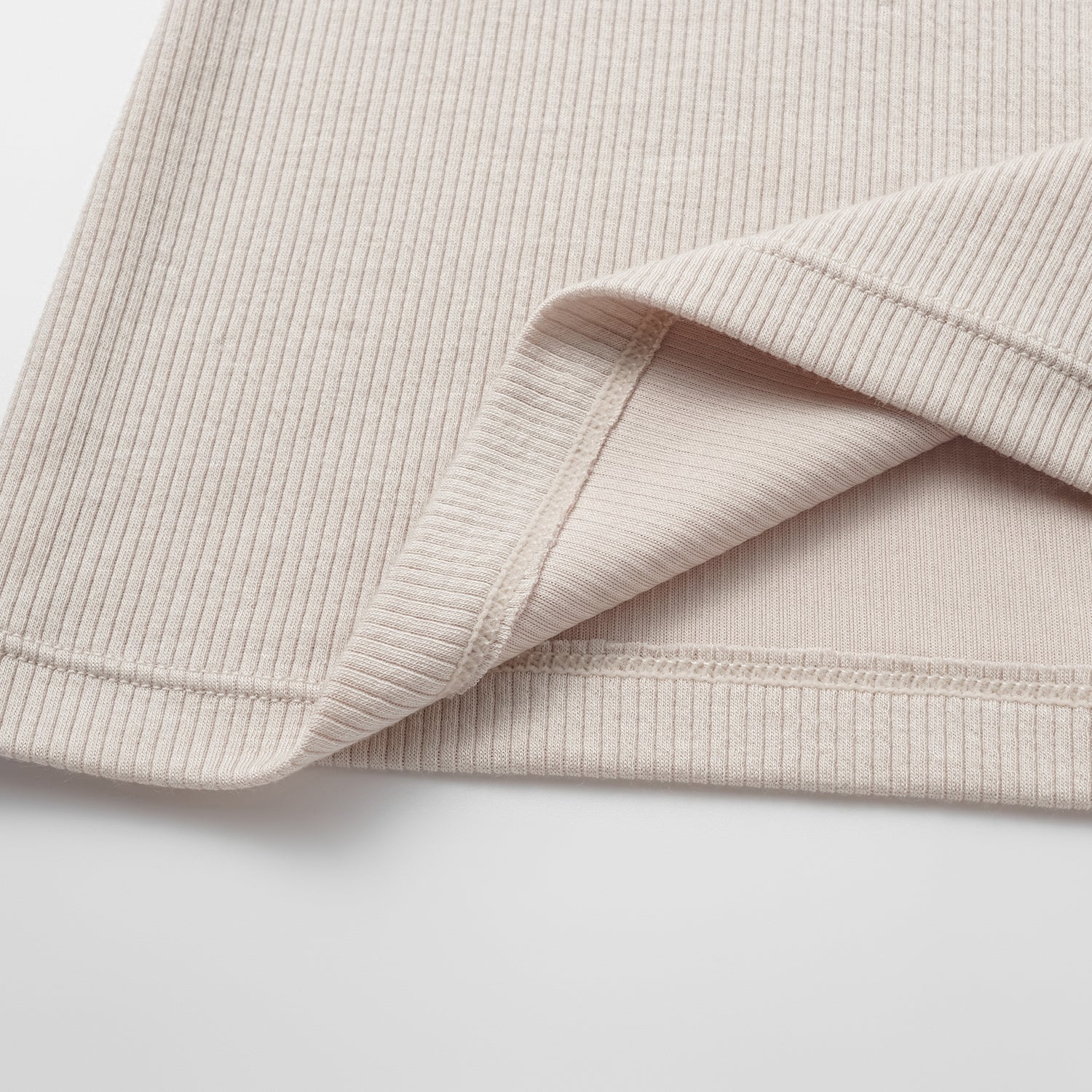 “By Inch." 極緻絲柔裸感緞邊修身Bra Top—柔粉裸