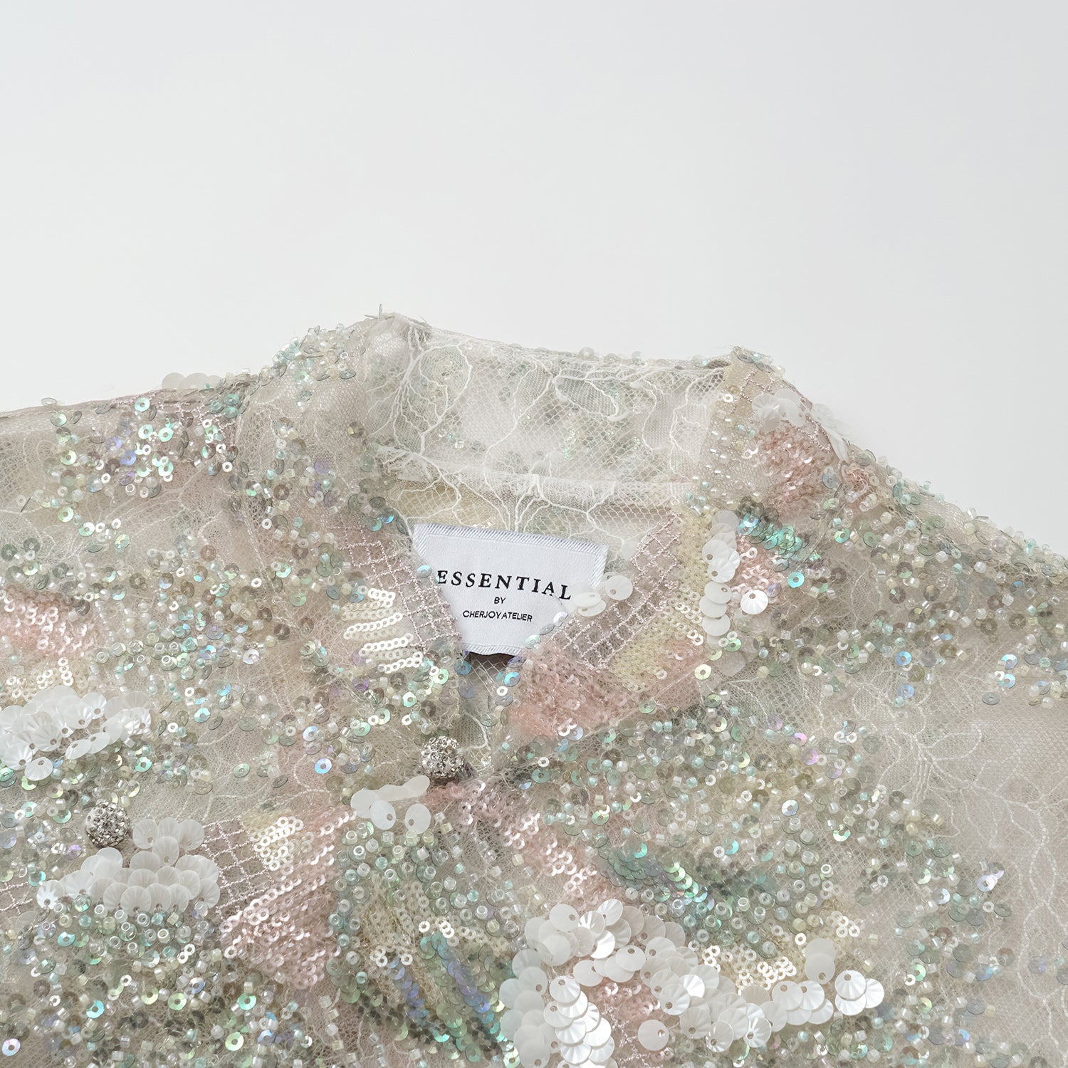 "Imperial Gala." 奢華蕾絲珠繡輕國風上衣—疏影輕煙