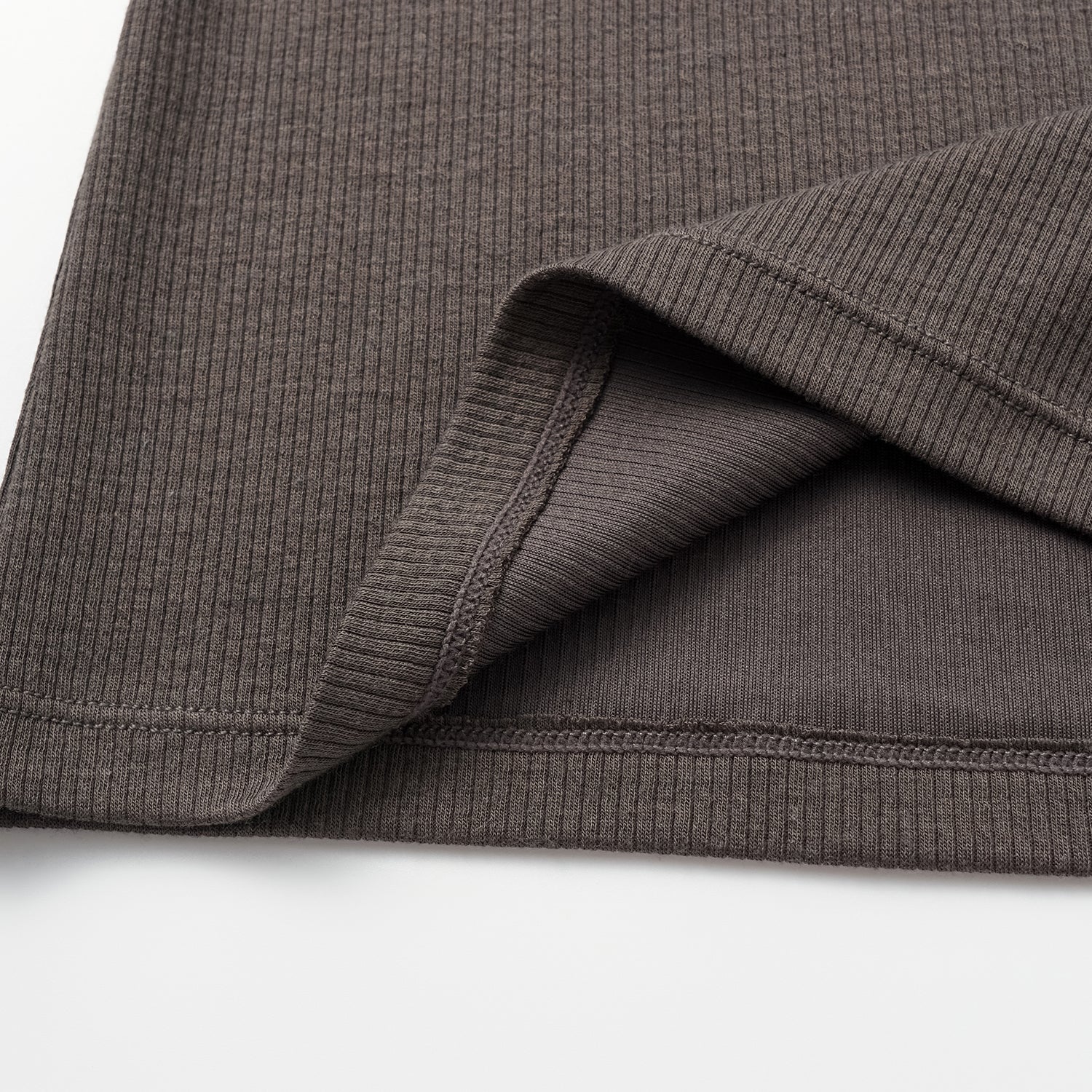 “By Inch." 極緻絲柔裸感緞邊修身Bra Top—鬆弛灰