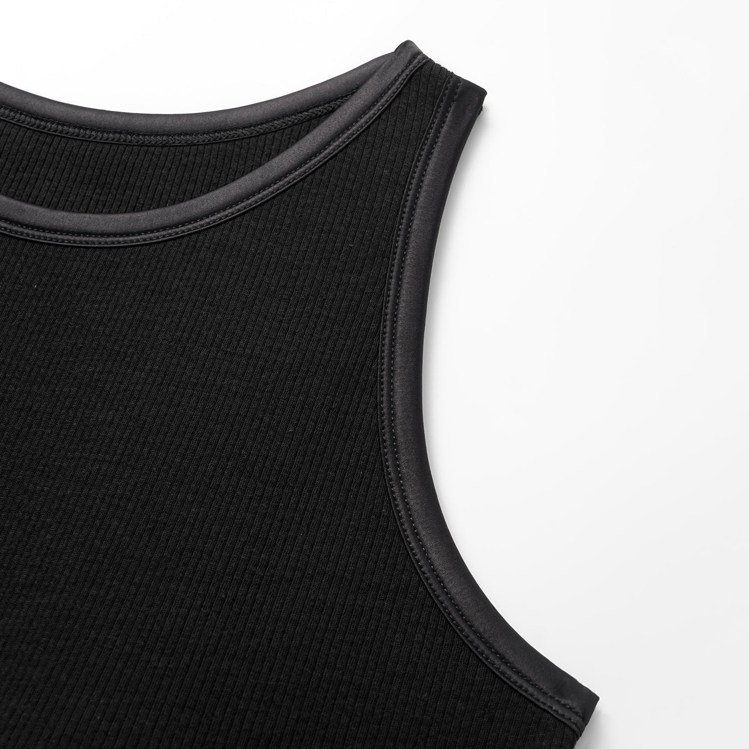 “By Inch." 極緻絲柔裸感緞邊修身Bra Top—極緻黑