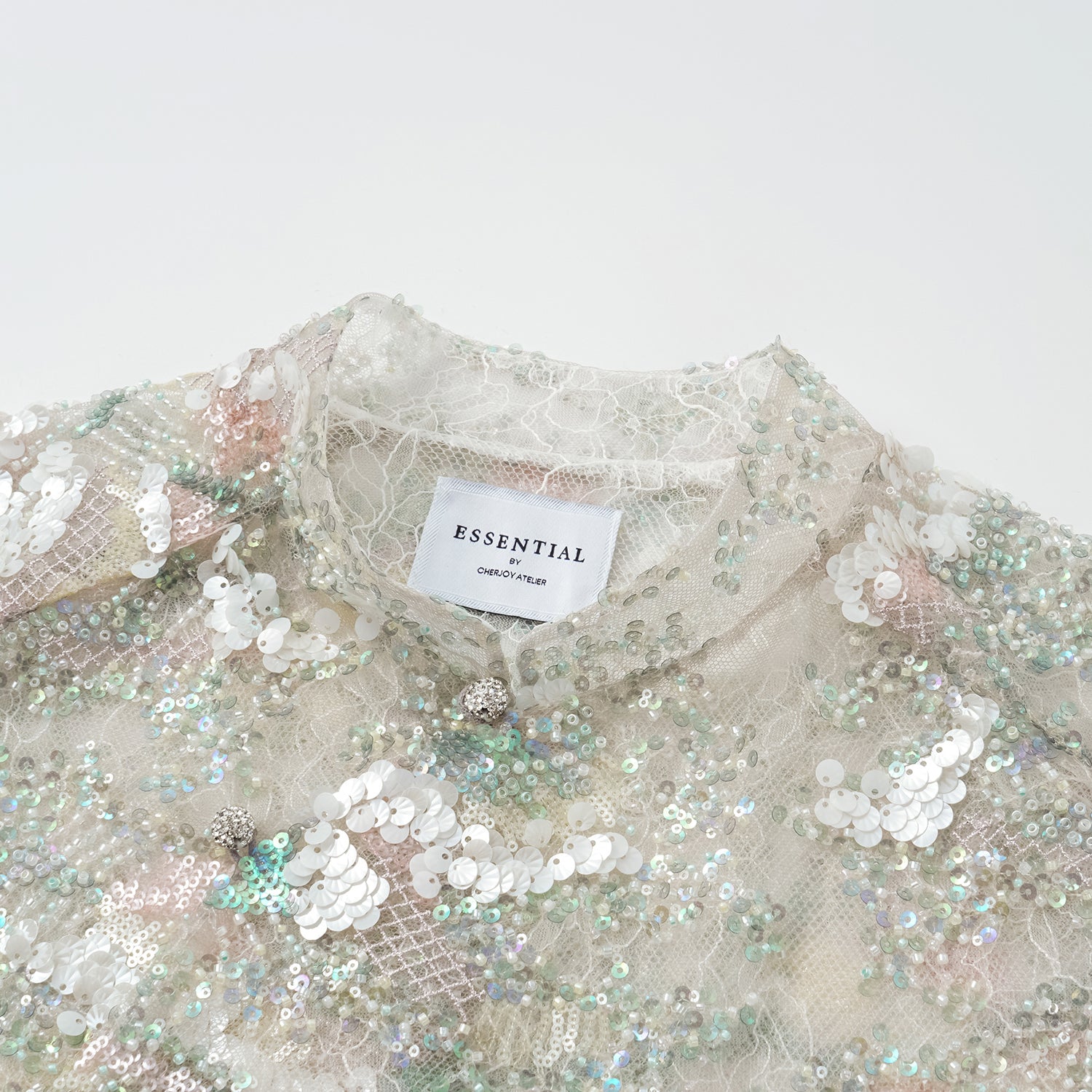 "Imperial Gala." 奢華蕾絲珠繡輕國風罩衫—疏影輕煙