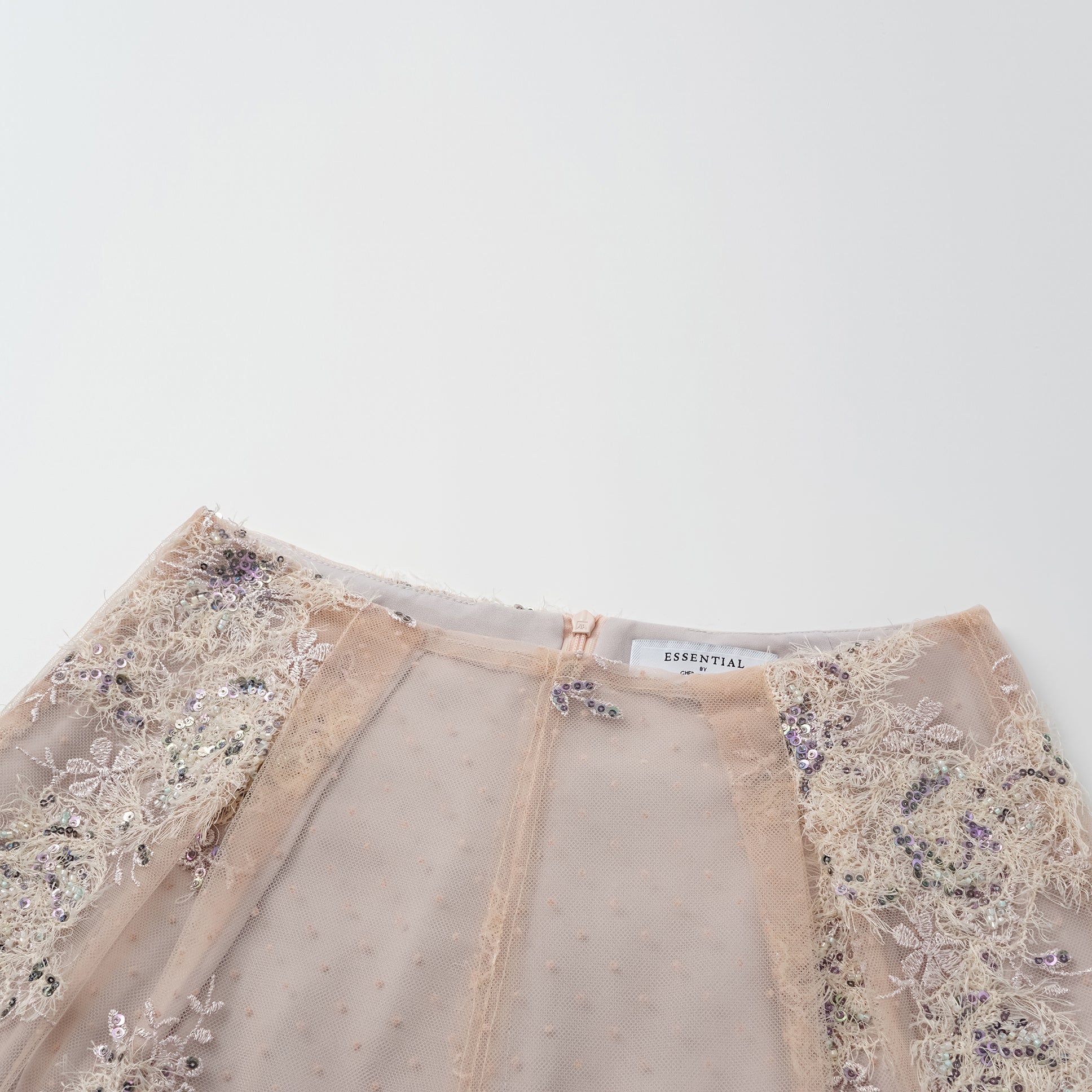 "Imperial Gala."  奢華蕾絲珠繡輕國風短褲