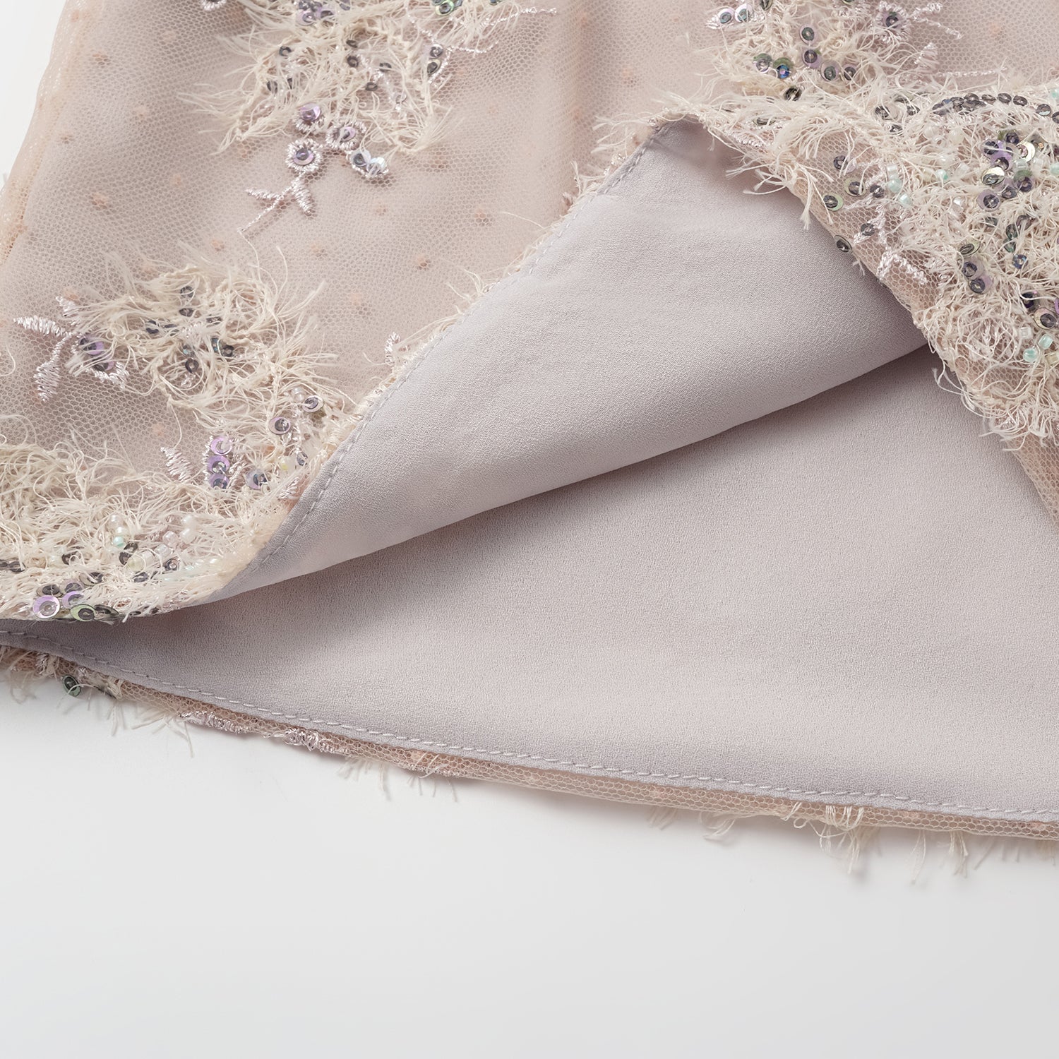 "Imperial Gala."  奢華蕾絲珠繡輕國風短褲