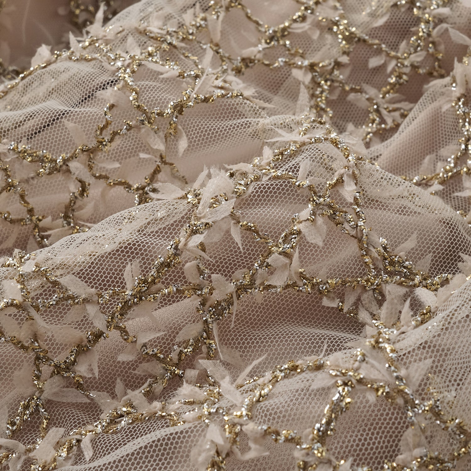 “Weekend at Monaco." 義大利蕾絲短褲