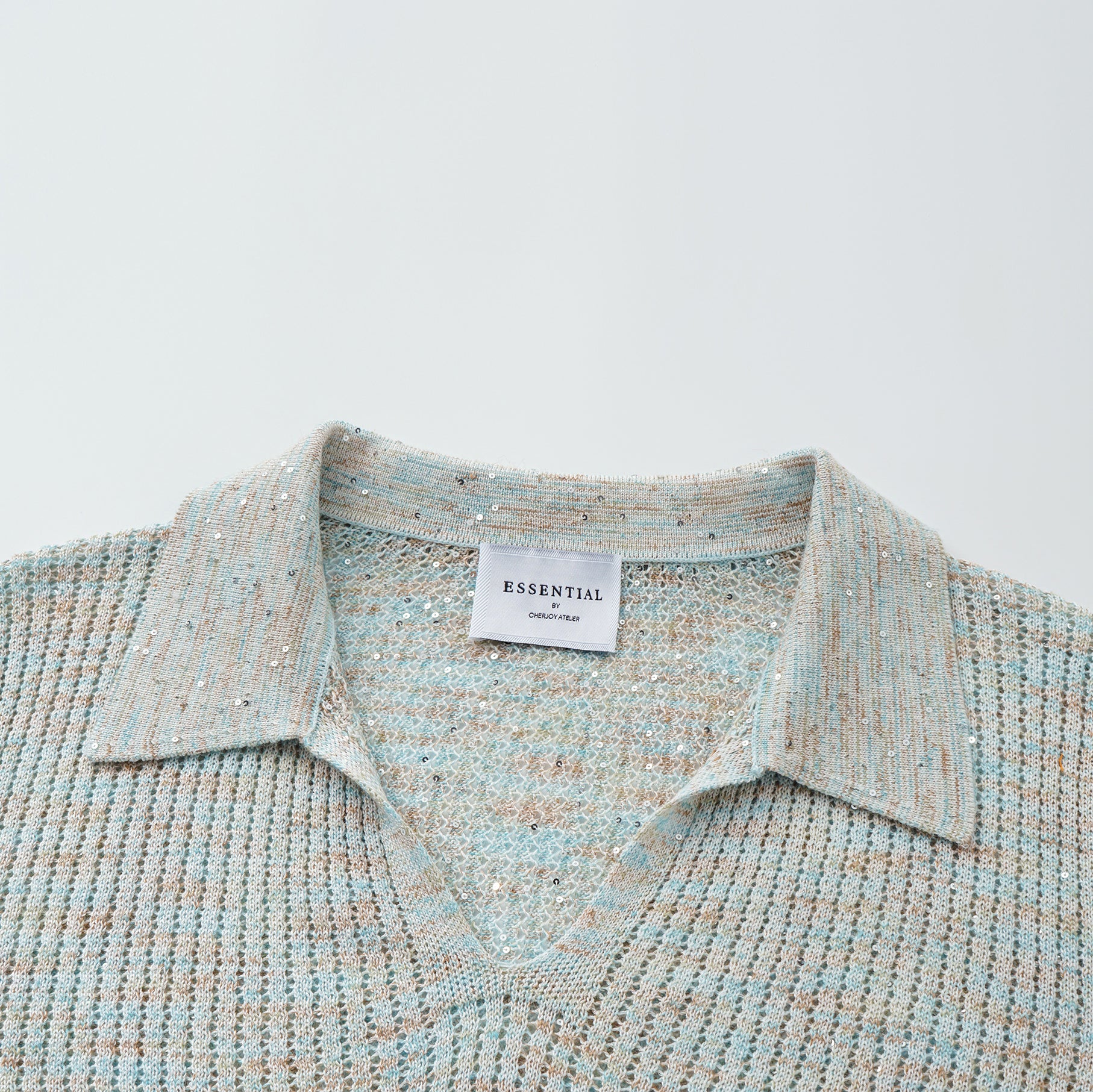 "Summer diary." 雲染鑲華鏤紋工藝針織上衣—Aqua Veil海映
