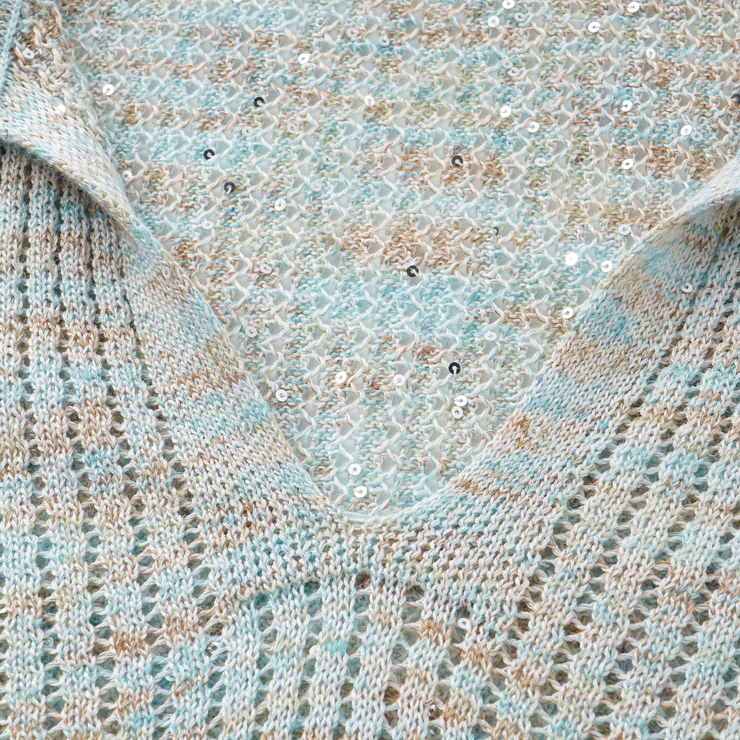 "Summer diary." 雲染鑲華鏤紋工藝針織上衣—Aqua Veil海映