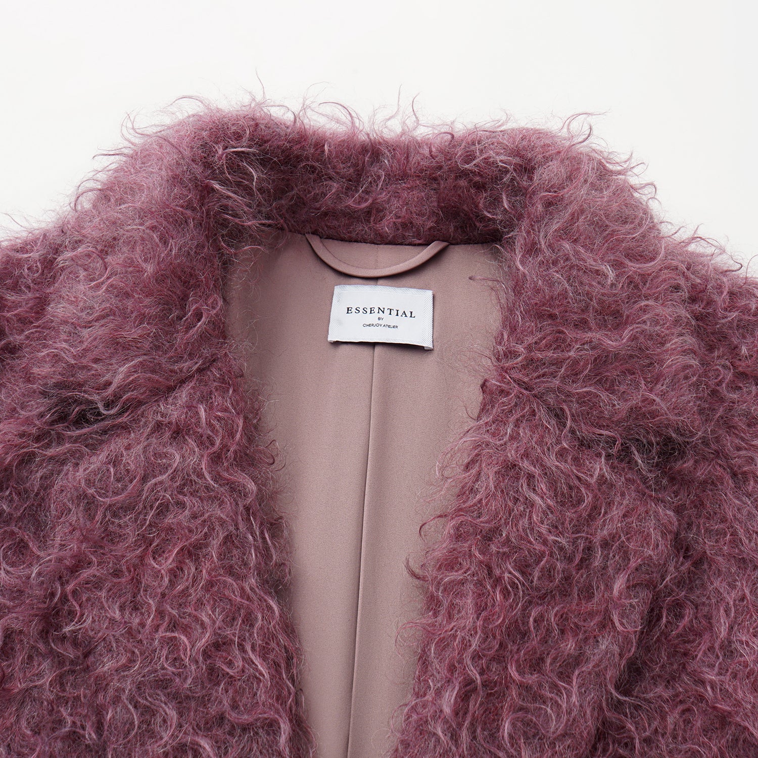 “Winter Diary” 馬海毛蓬鬆立體絨圈長大衣—Parisian Lilac Dream紫夢巴黎