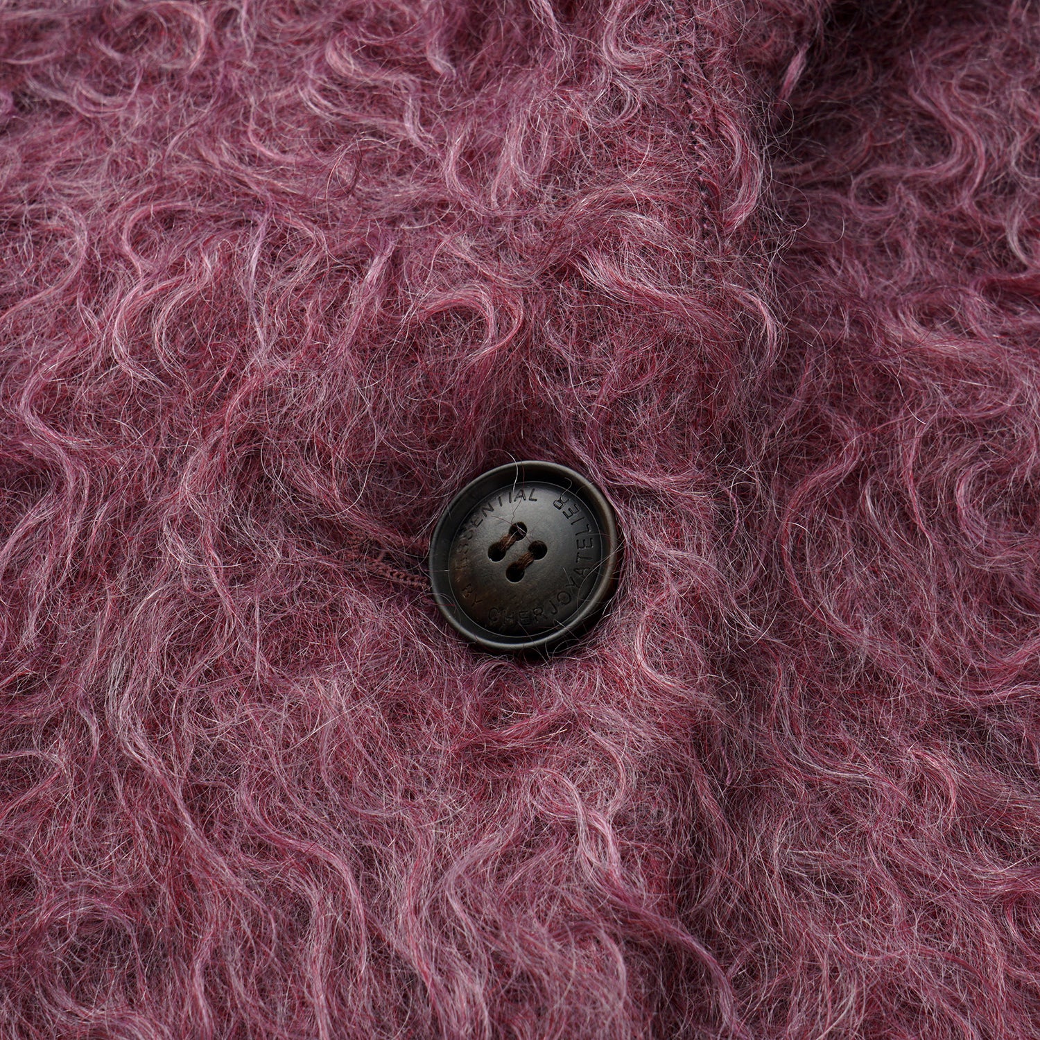 “Winter Diary” 馬海毛蓬鬆立體絨圈長大衣—Parisian Lilac Dream紫夢巴黎