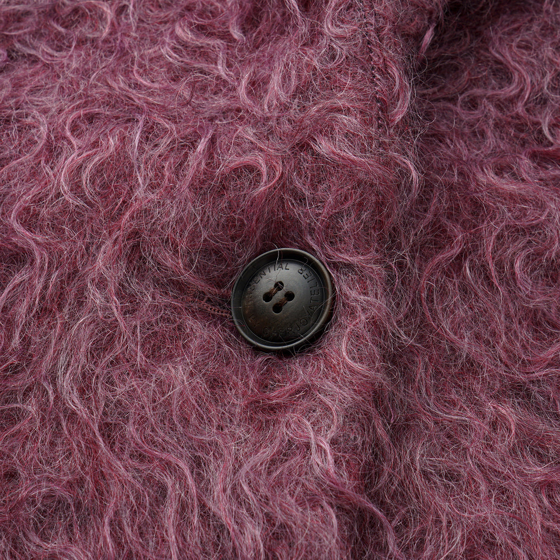 “Winter Diary” 馬海毛蓬鬆立體絨圈長大衣—Parisian Lilac Dream紫夢巴黎